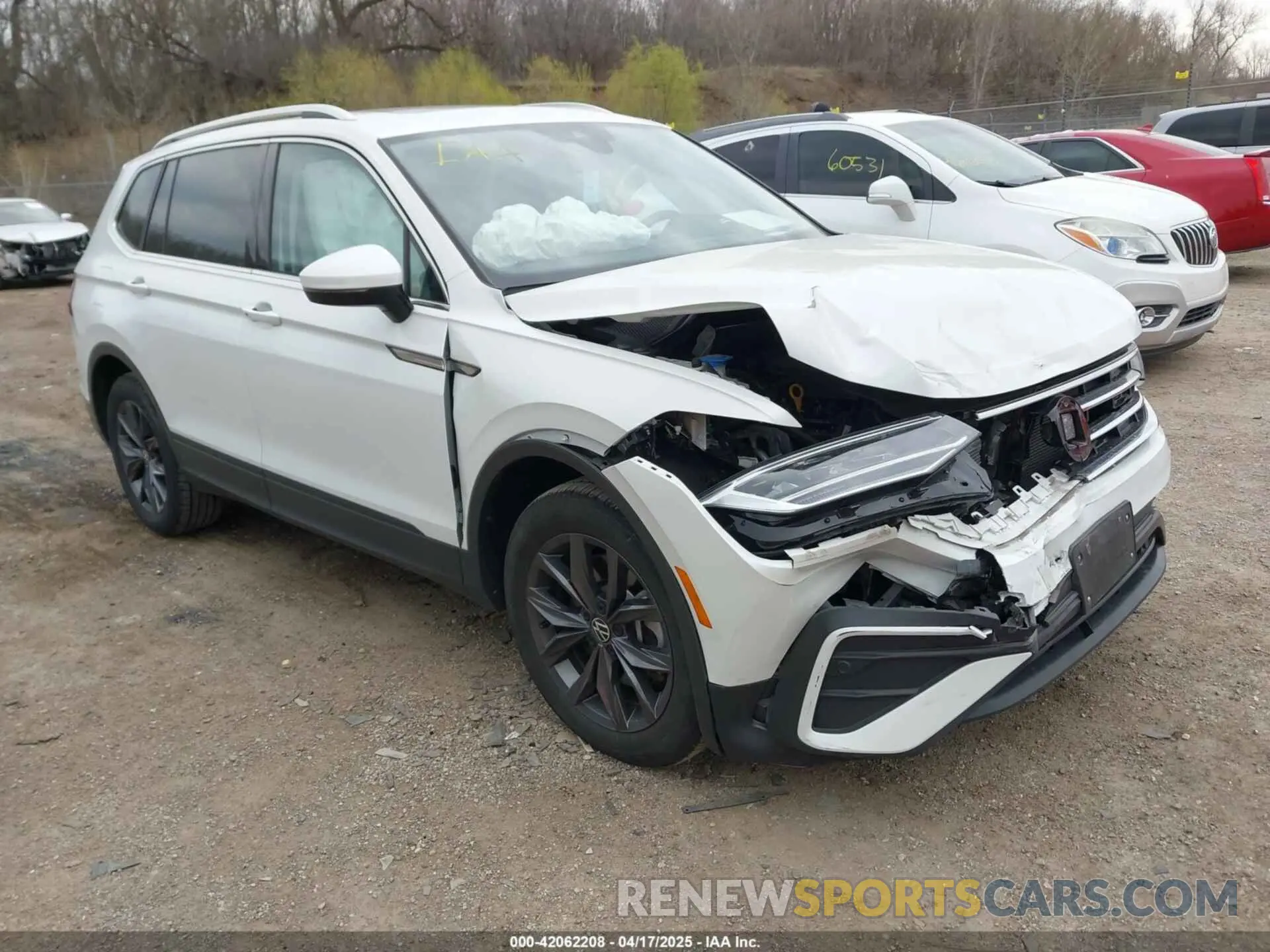 1 Photograph of a damaged car 3VVNB7AX4PM100180 VOLKSWAGEN TIGUAN 2023