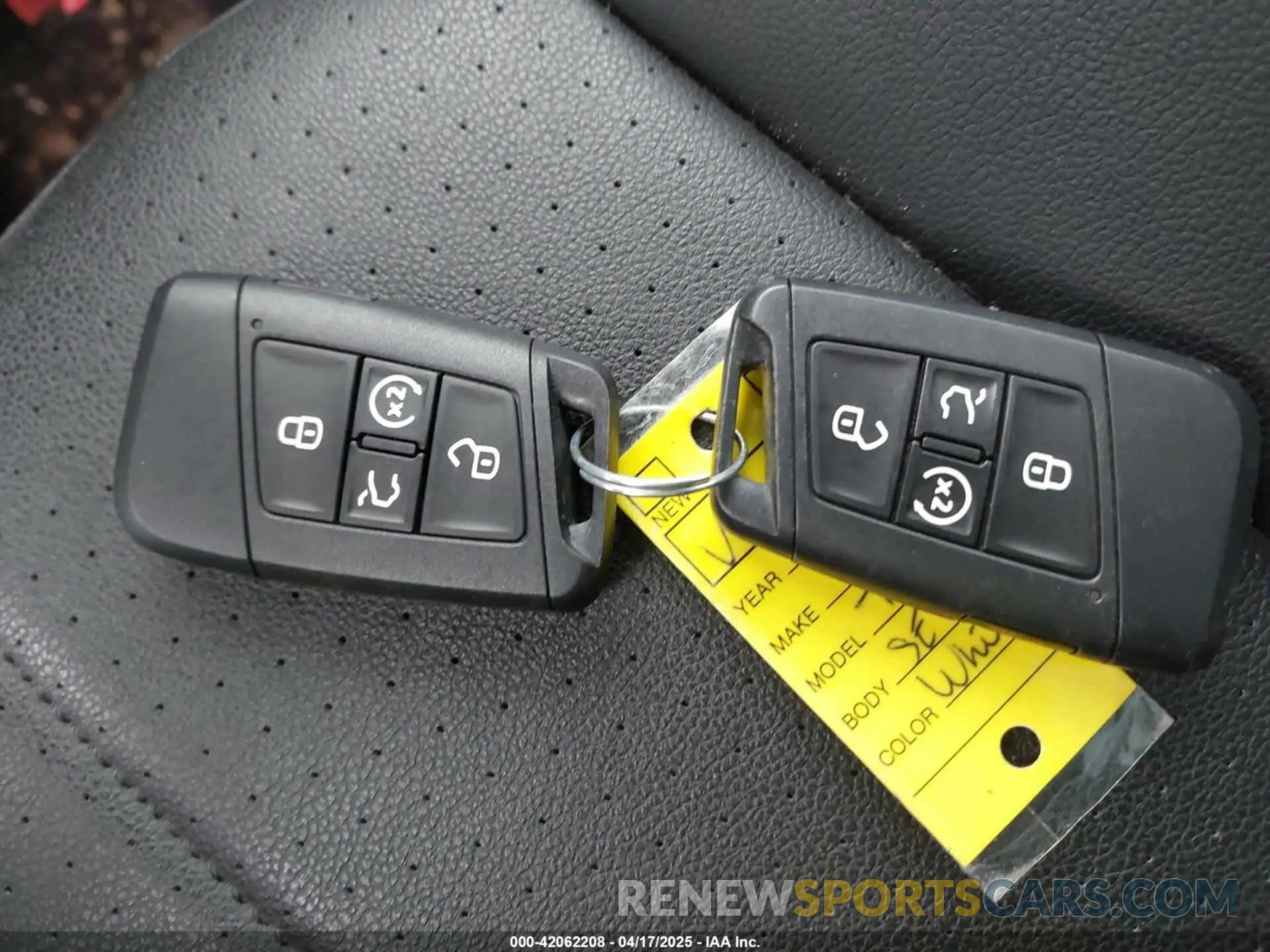 11 Photograph of a damaged car 3VVNB7AX4PM100180 VOLKSWAGEN TIGUAN 2023