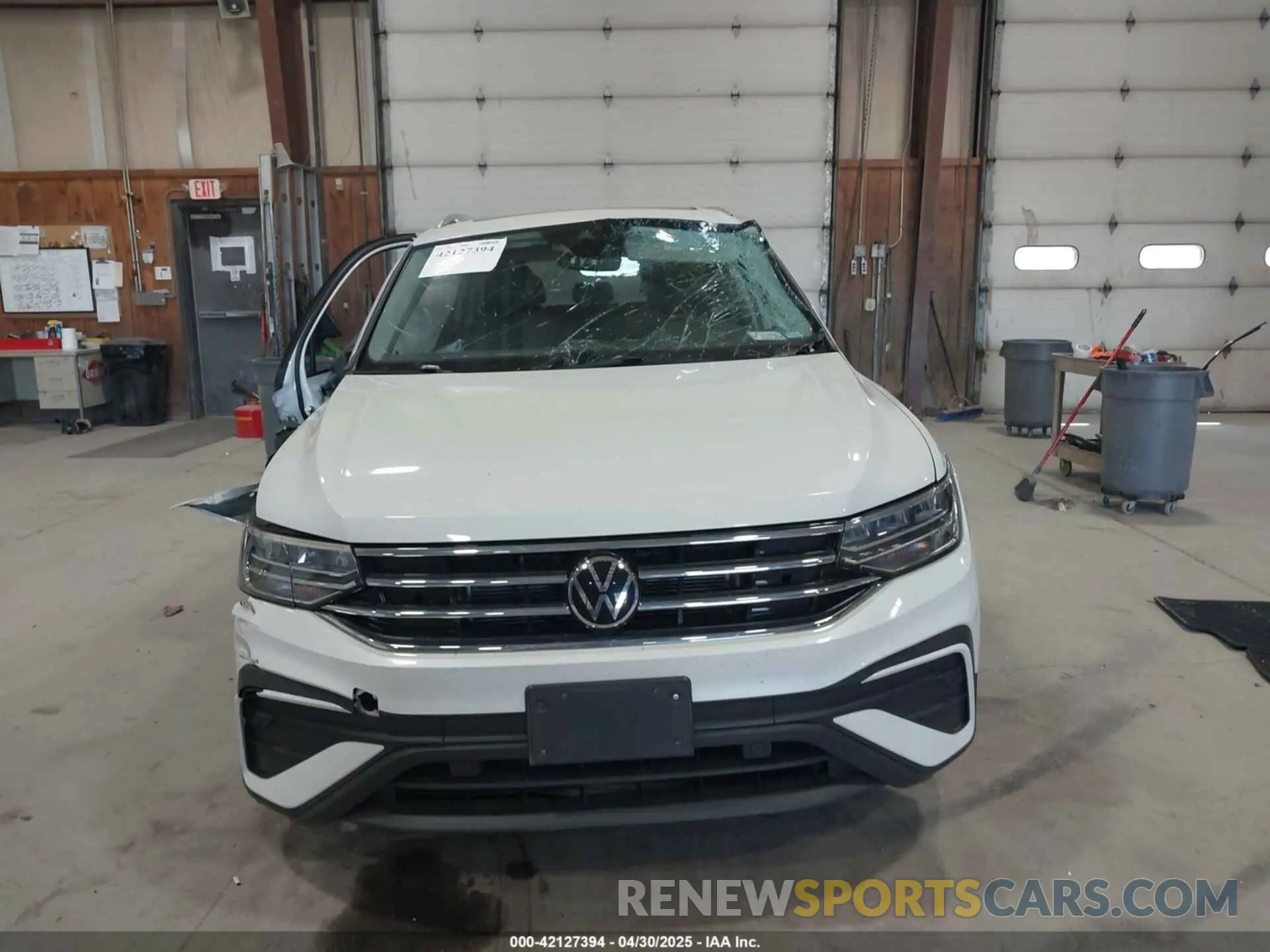 13 Фотография поврежденного автомобиля 3VVNB7AX5PM096138 VOLKSWAGEN TIGUAN 2023