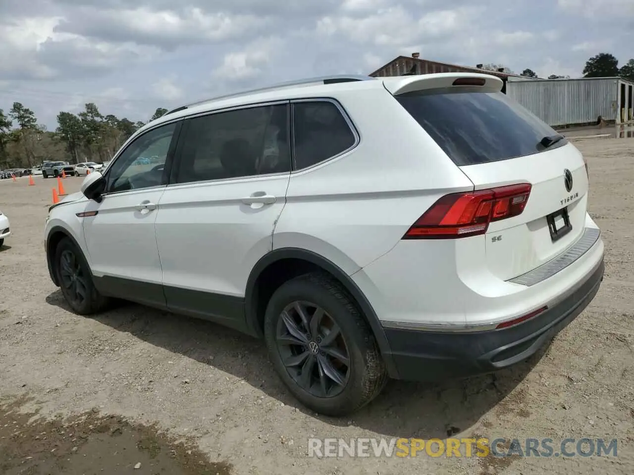 2 Photograph of a damaged car 3VVNB7AX9PM087233 VOLKSWAGEN TIGUAN 2023