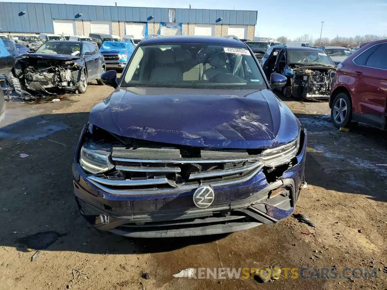 5 Photograph of a damaged car 3VVNB7AXXPM094434 VOLKSWAGEN TIGUAN 2023