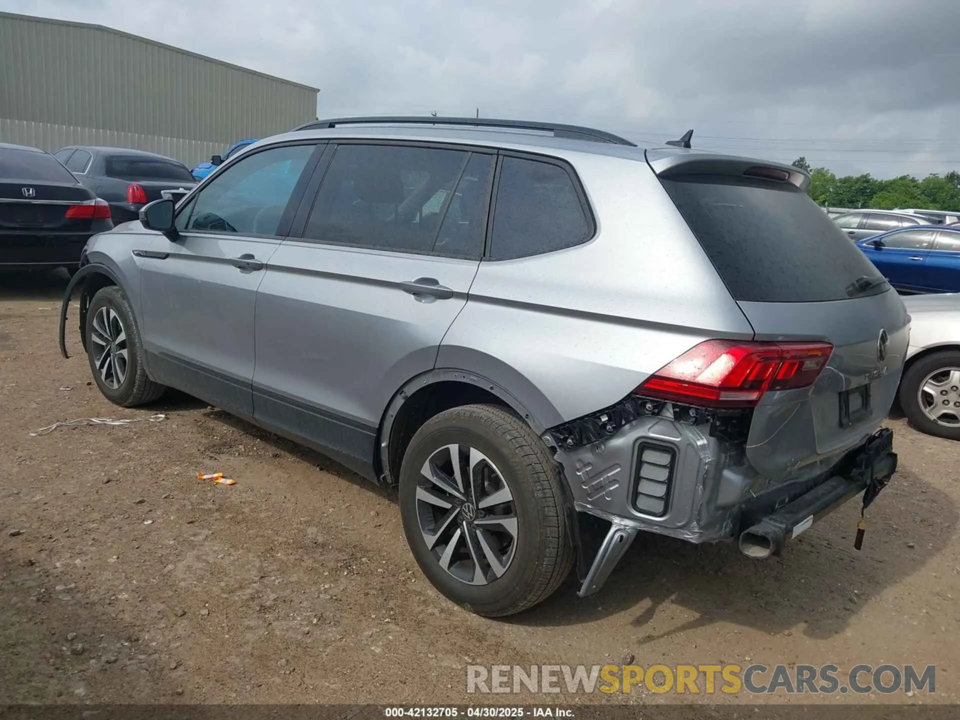3 Photograph of a damaged car 3VVRB7AX4PM015440 VOLKSWAGEN TIGUAN 2023