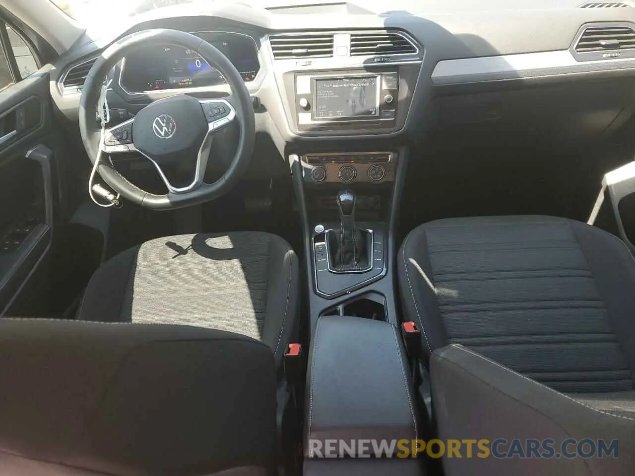 8 Photograph of a damaged car 3VVRB7AX4PM056277 VOLKSWAGEN TIGUAN 2023
