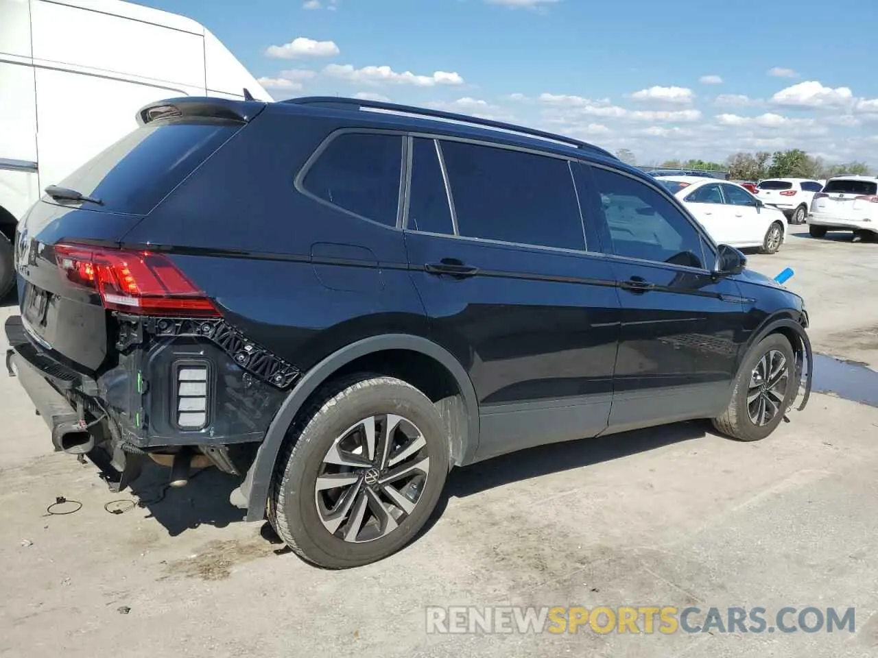 3 Фотография поврежденного автомобиля 3VVRB7AX7PM039327 VOLKSWAGEN TIGUAN 2023