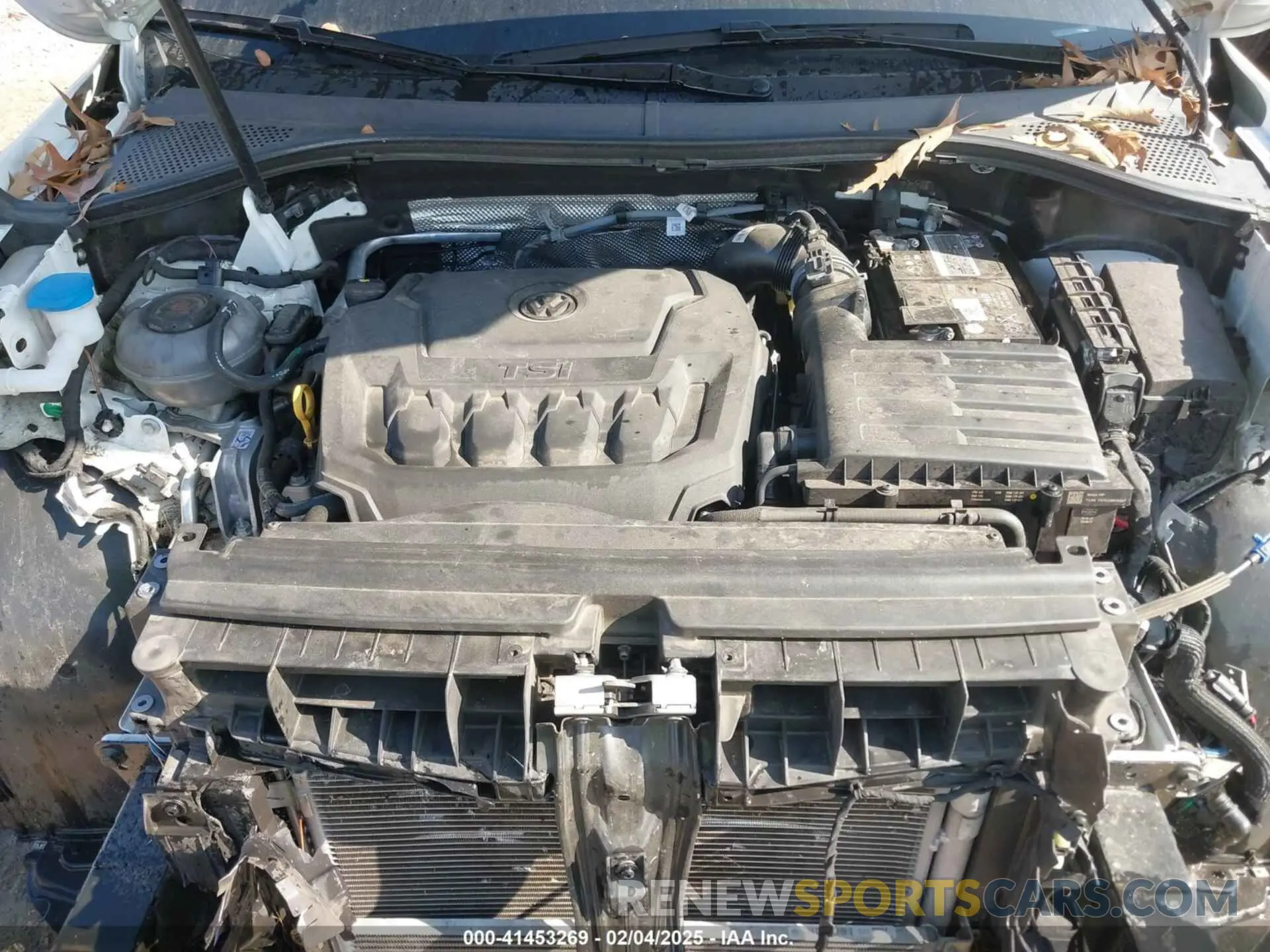 10 Photograph of a damaged car 3VVRB7AX7PM076426 VOLKSWAGEN TIGUAN 2023