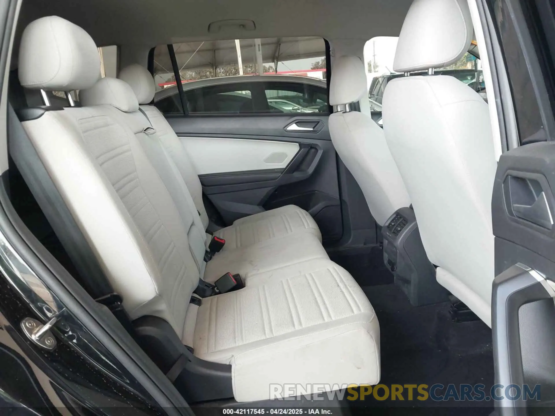 8 Фотография поврежденного автомобиля 3VVRB7AX8PM068965 VOLKSWAGEN TIGUAN 2023