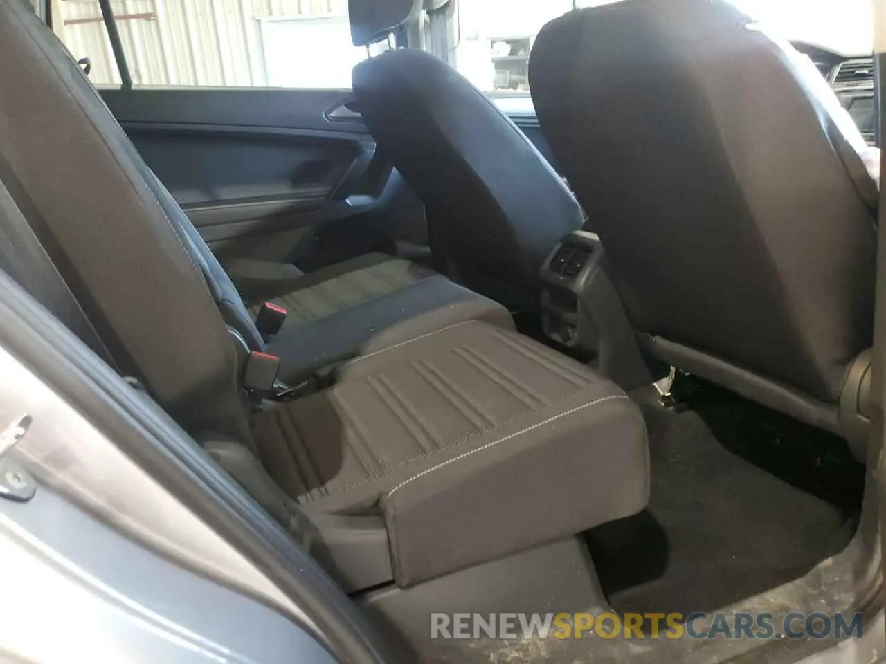 11 Photograph of a damaged car 3VVRB7AXXPM036695 VOLKSWAGEN TIGUAN 2023
