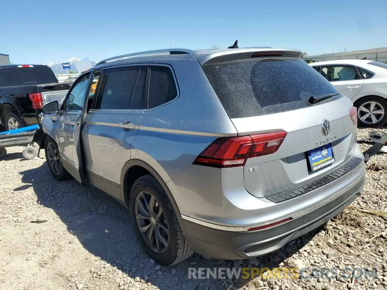 2 Photograph of a damaged car 3VV2B7AX6RM019803 VOLKSWAGEN TIGUAN 2024