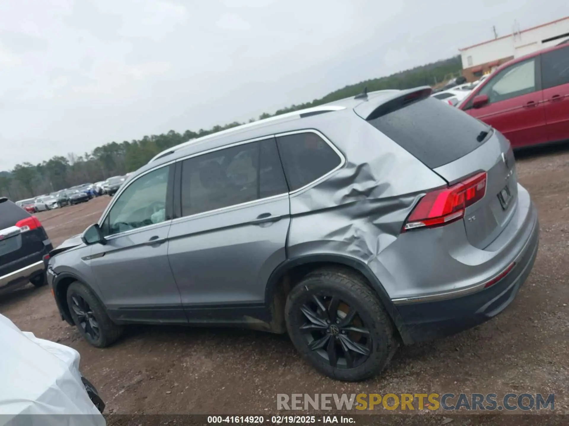 14 Фотография поврежденного автомобиля 3VV2B7AX6RM108965 VOLKSWAGEN TIGUAN 2024