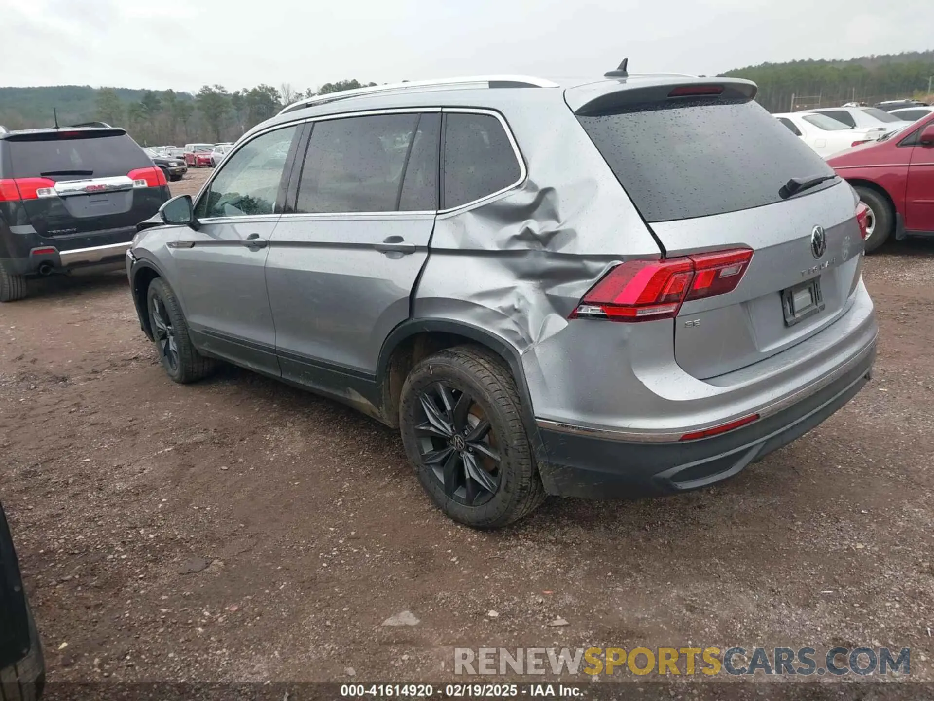 3 Фотография поврежденного автомобиля 3VV2B7AX6RM108965 VOLKSWAGEN TIGUAN 2024