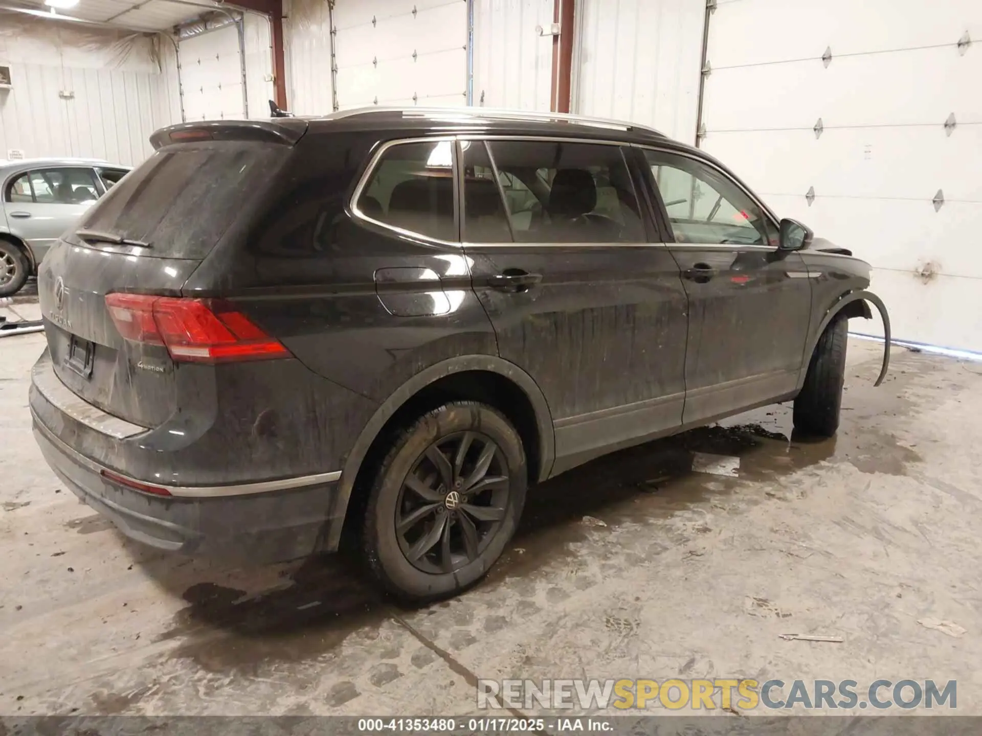 4 Фотография поврежденного автомобиля 3VV2B7AX7RM043477 VOLKSWAGEN TIGUAN 2024