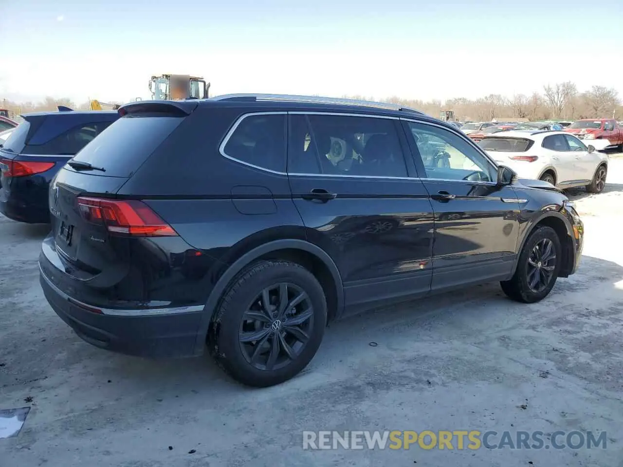 3 Фотография поврежденного автомобиля 3VV2B7AX7RM189426 VOLKSWAGEN TIGUAN 2024