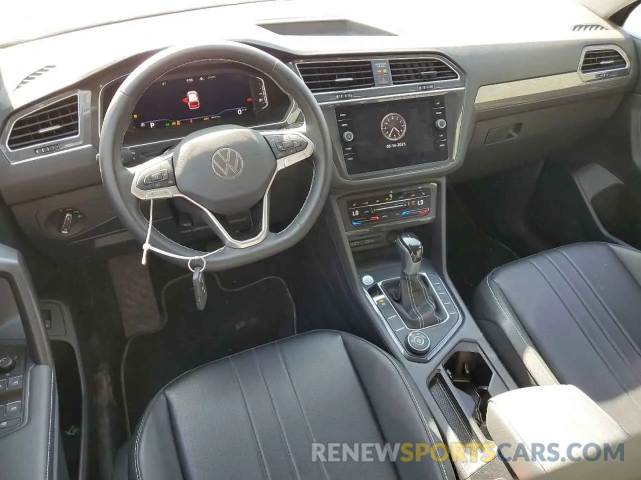8 Photograph of a damaged car 3VV2B7AX9RM124058 VOLKSWAGEN TIGUAN 2024