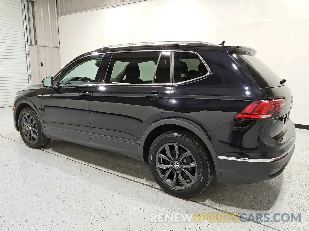 2 Photograph of a damaged car 3VV3B7AX1RM060831 VOLKSWAGEN TIGUAN 2024