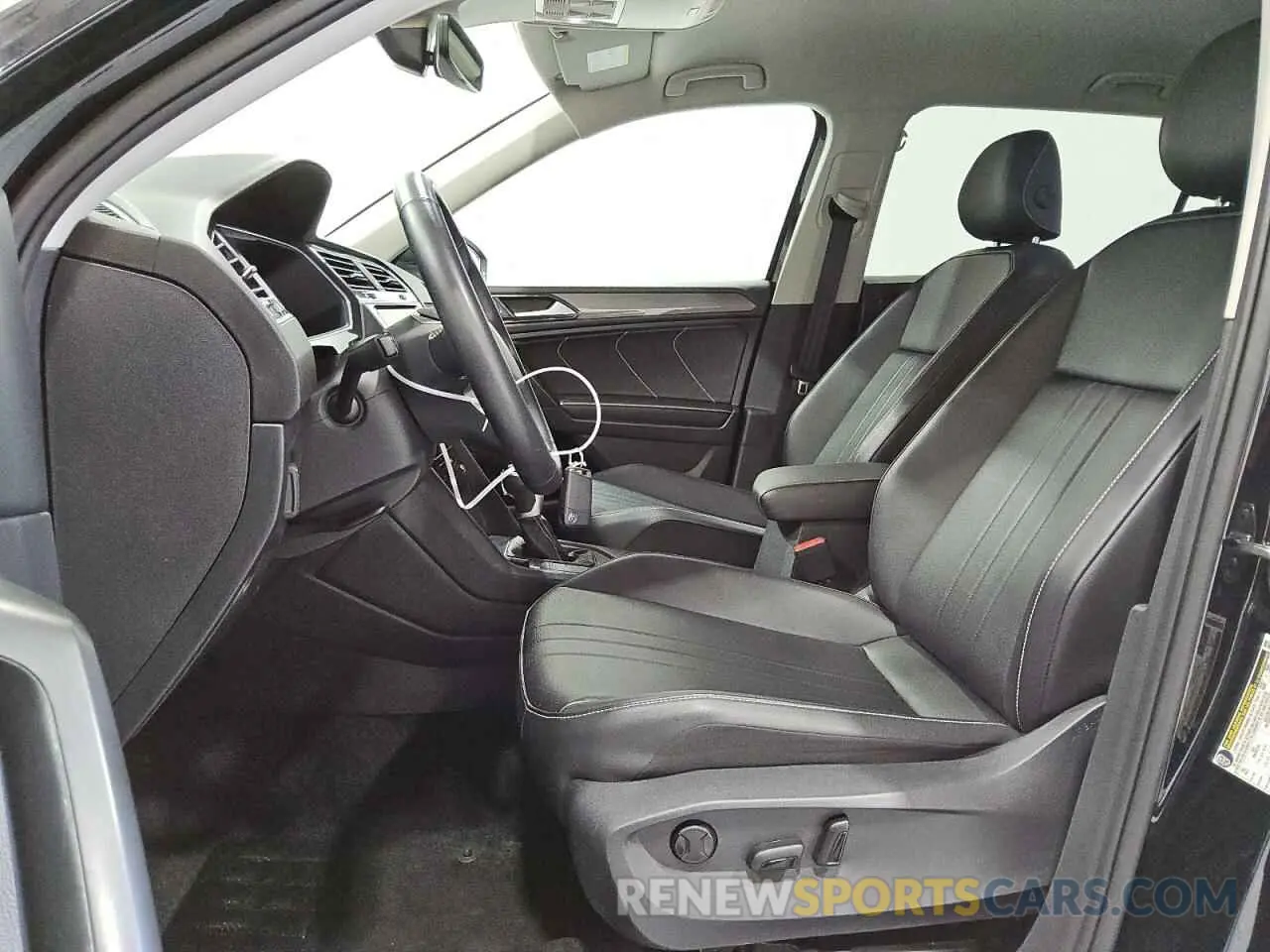 7 Photograph of a damaged car 3VV3B7AX1RM060831 VOLKSWAGEN TIGUAN 2024