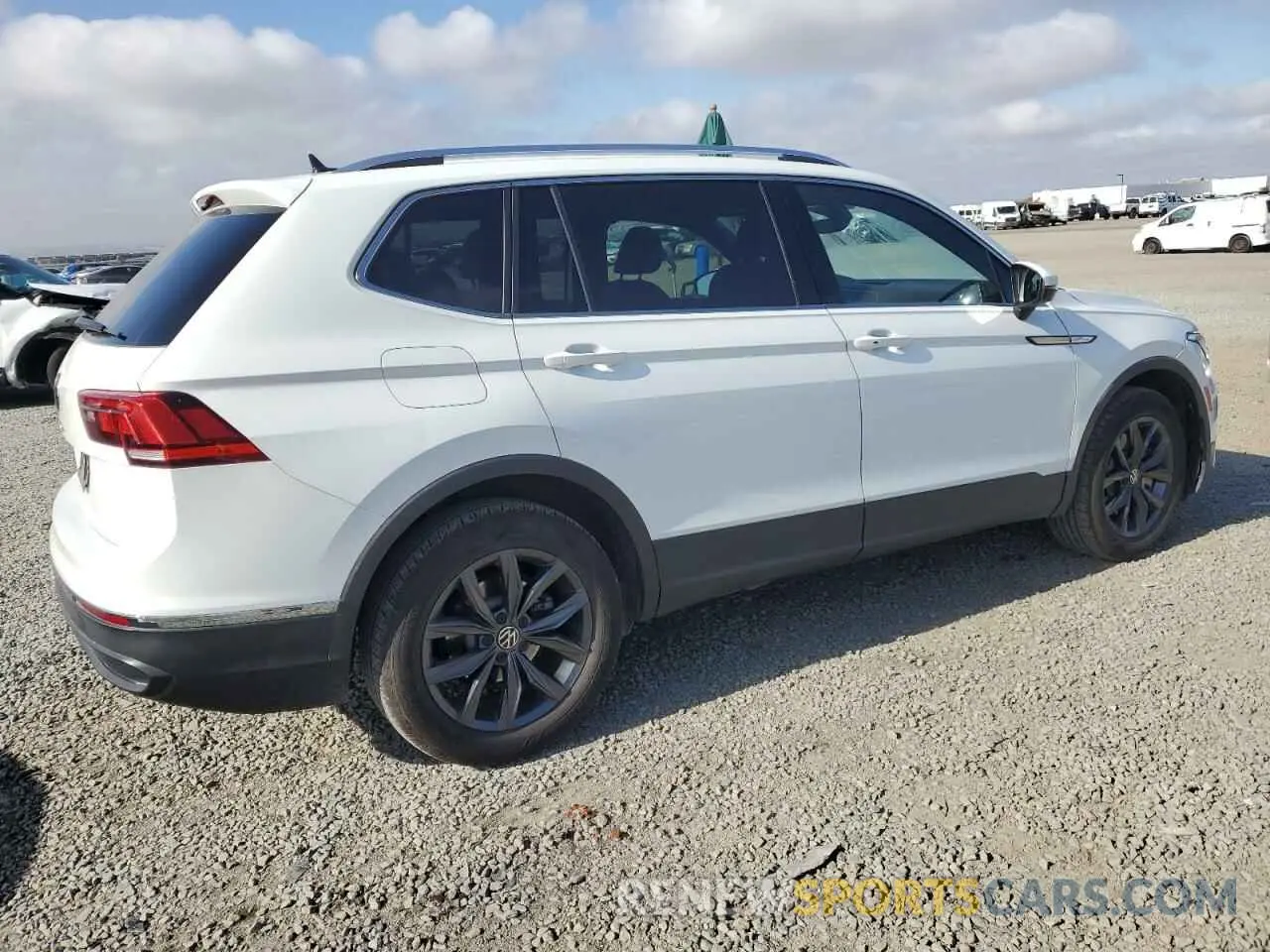 3 Photograph of a damaged car 3VV3B7AX3RM002039 VOLKSWAGEN TIGUAN 2024