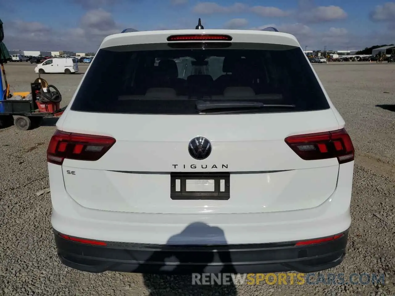 6 Photograph of a damaged car 3VV3B7AX3RM002039 VOLKSWAGEN TIGUAN 2024