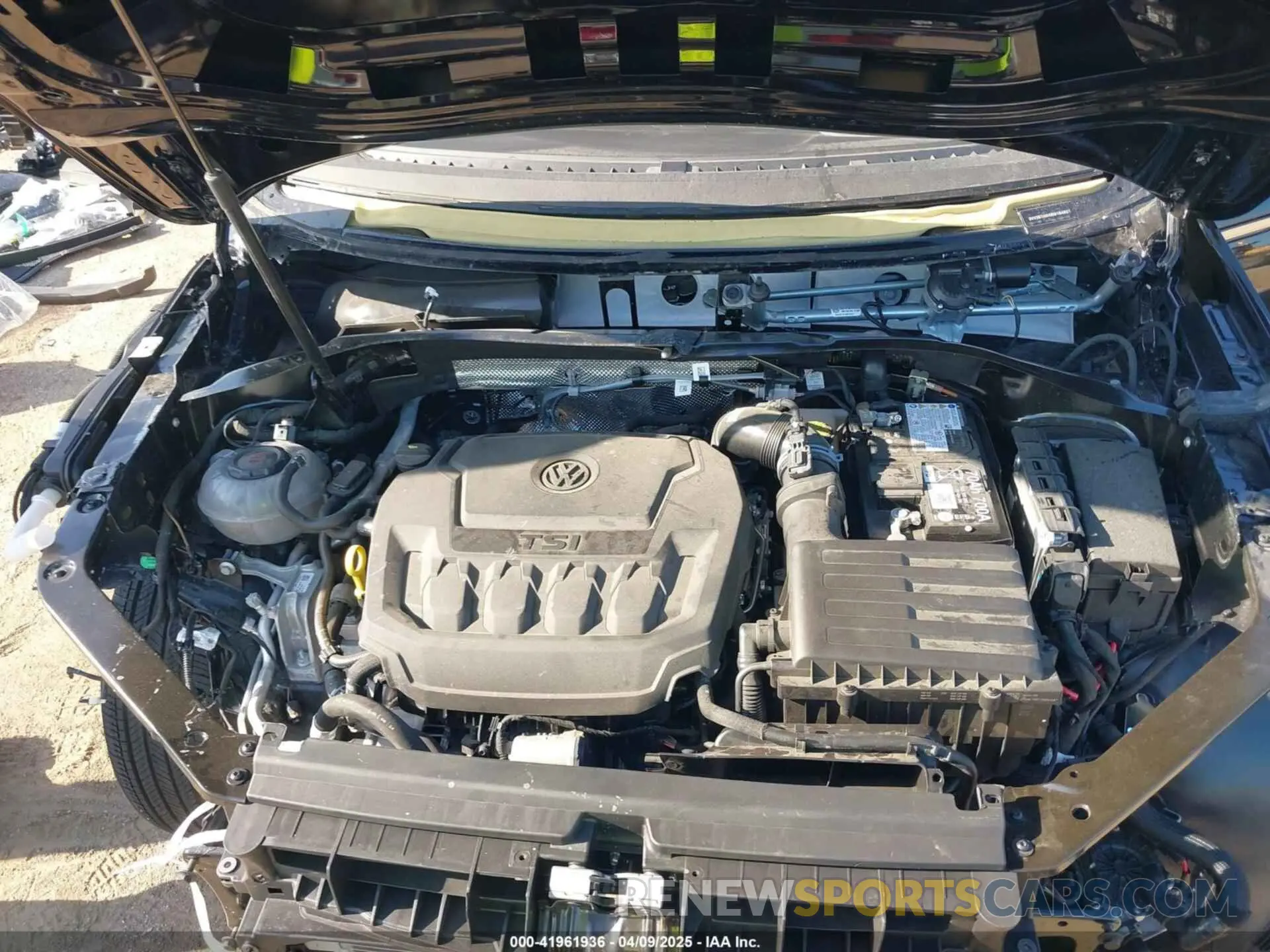 10 Photograph of a damaged car 3VV3B7AX4RM184821 VOLKSWAGEN TIGUAN 2024