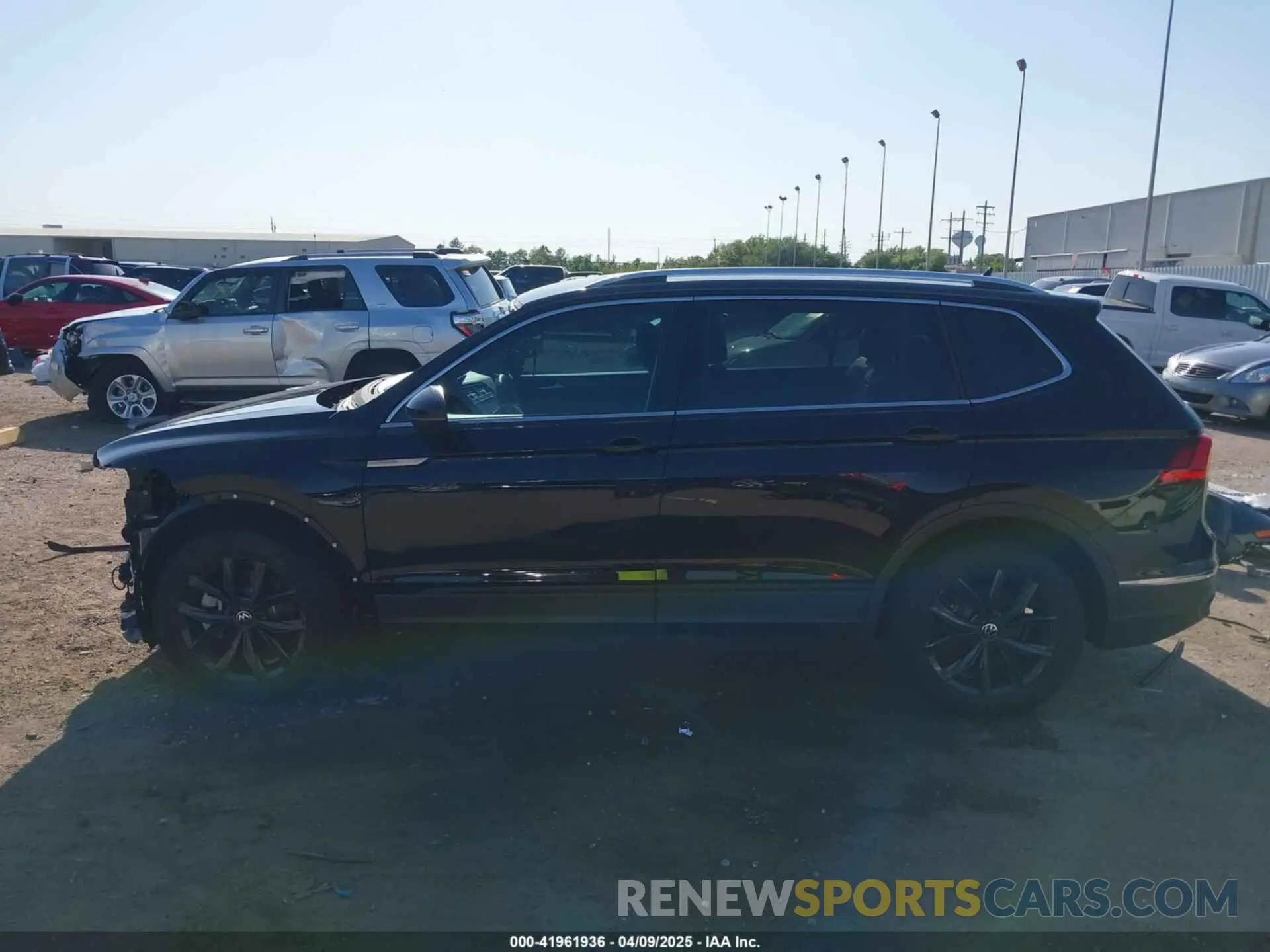 15 Photograph of a damaged car 3VV3B7AX4RM184821 VOLKSWAGEN TIGUAN 2024