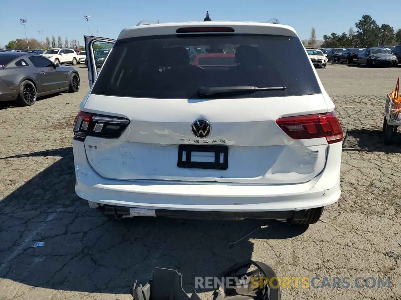 6 Фотография поврежденного автомобиля 3VV3B7AX7RM093378 VOLKSWAGEN TIGUAN 2024