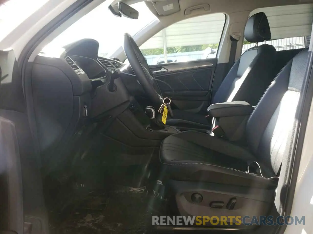 7 Photograph of a damaged car 3VV3B7AX9RM030556 VOLKSWAGEN TIGUAN 2024