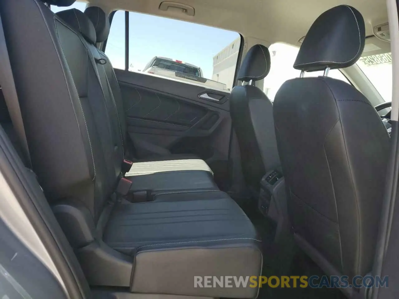 11 Фотография поврежденного автомобиля 3VV3B7AXXRM048869 VOLKSWAGEN TIGUAN 2024