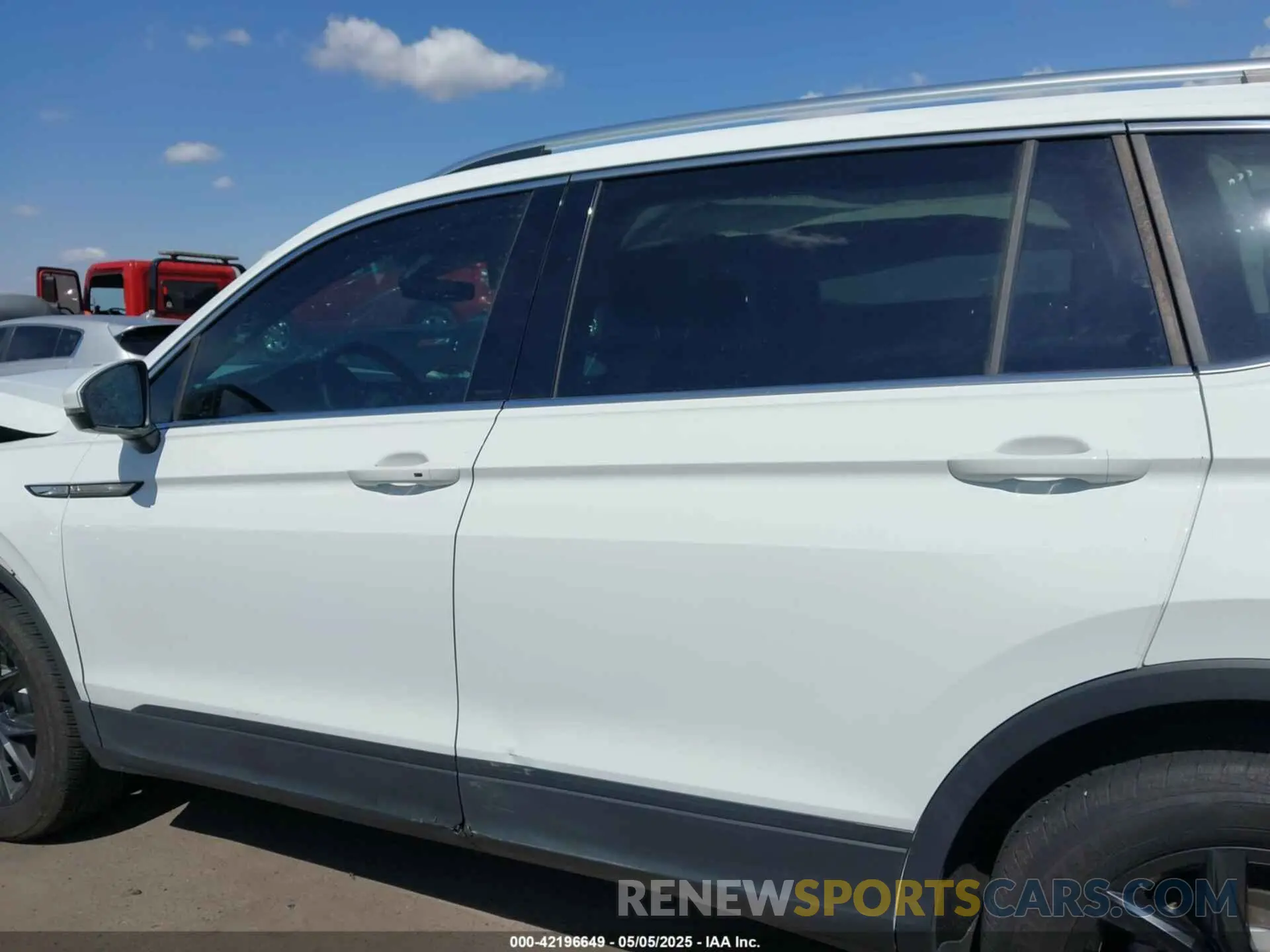 14 Фотография поврежденного автомобиля 3VV3B7AXXRM101084 VOLKSWAGEN TIGUAN 2024
