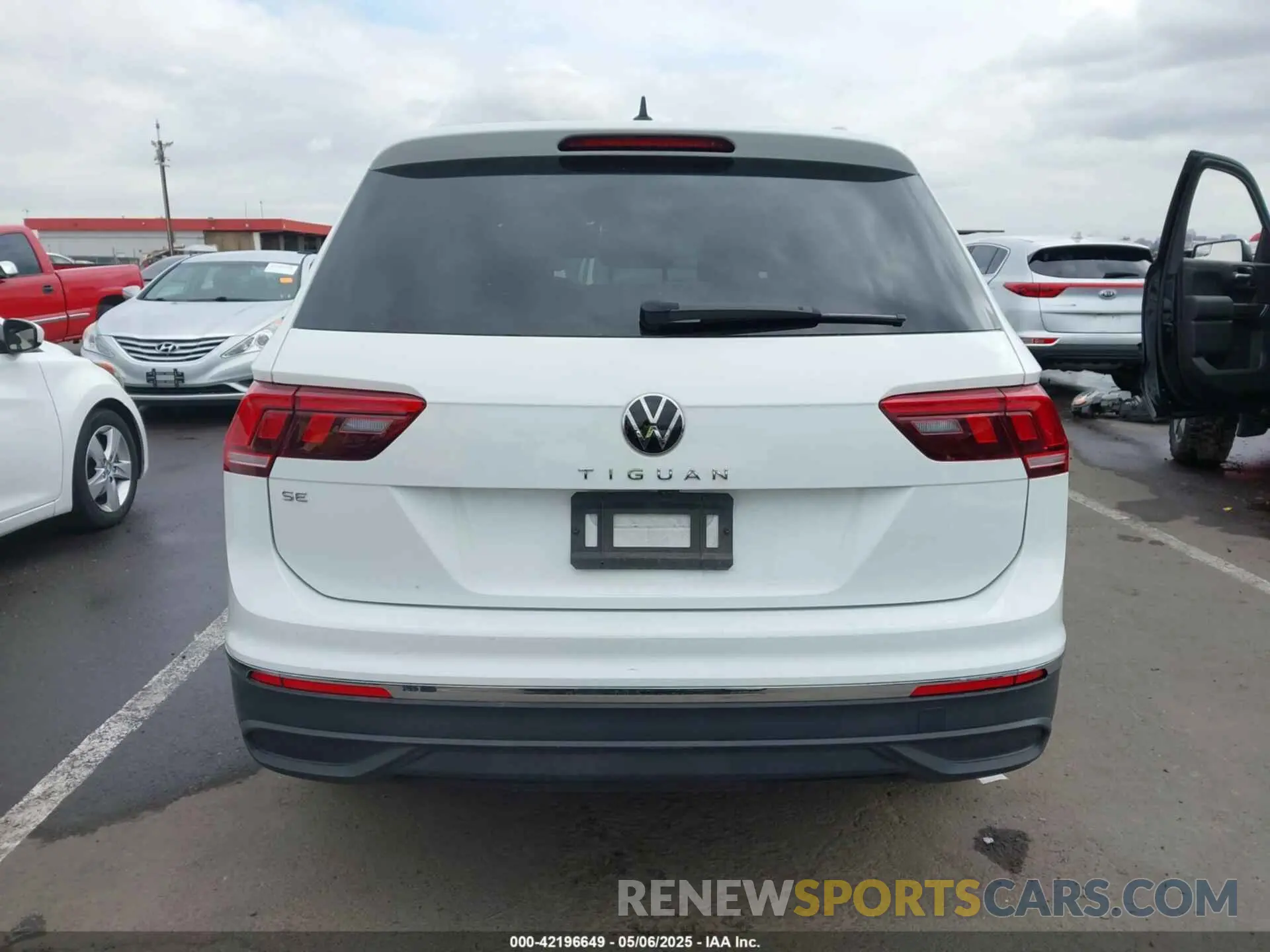 16 Фотография поврежденного автомобиля 3VV3B7AXXRM101084 VOLKSWAGEN TIGUAN 2024