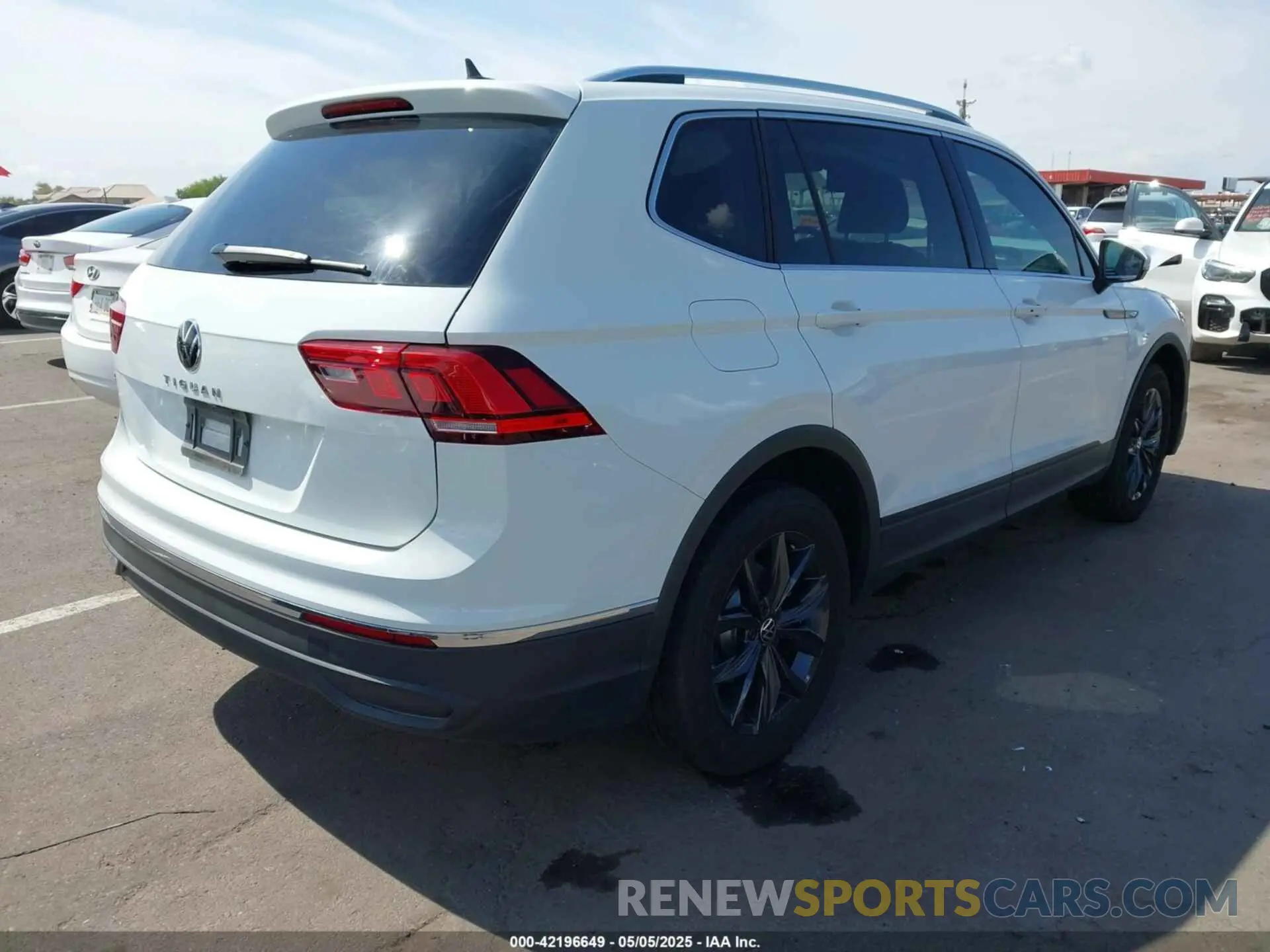 4 Фотография поврежденного автомобиля 3VV3B7AXXRM101084 VOLKSWAGEN TIGUAN 2024
