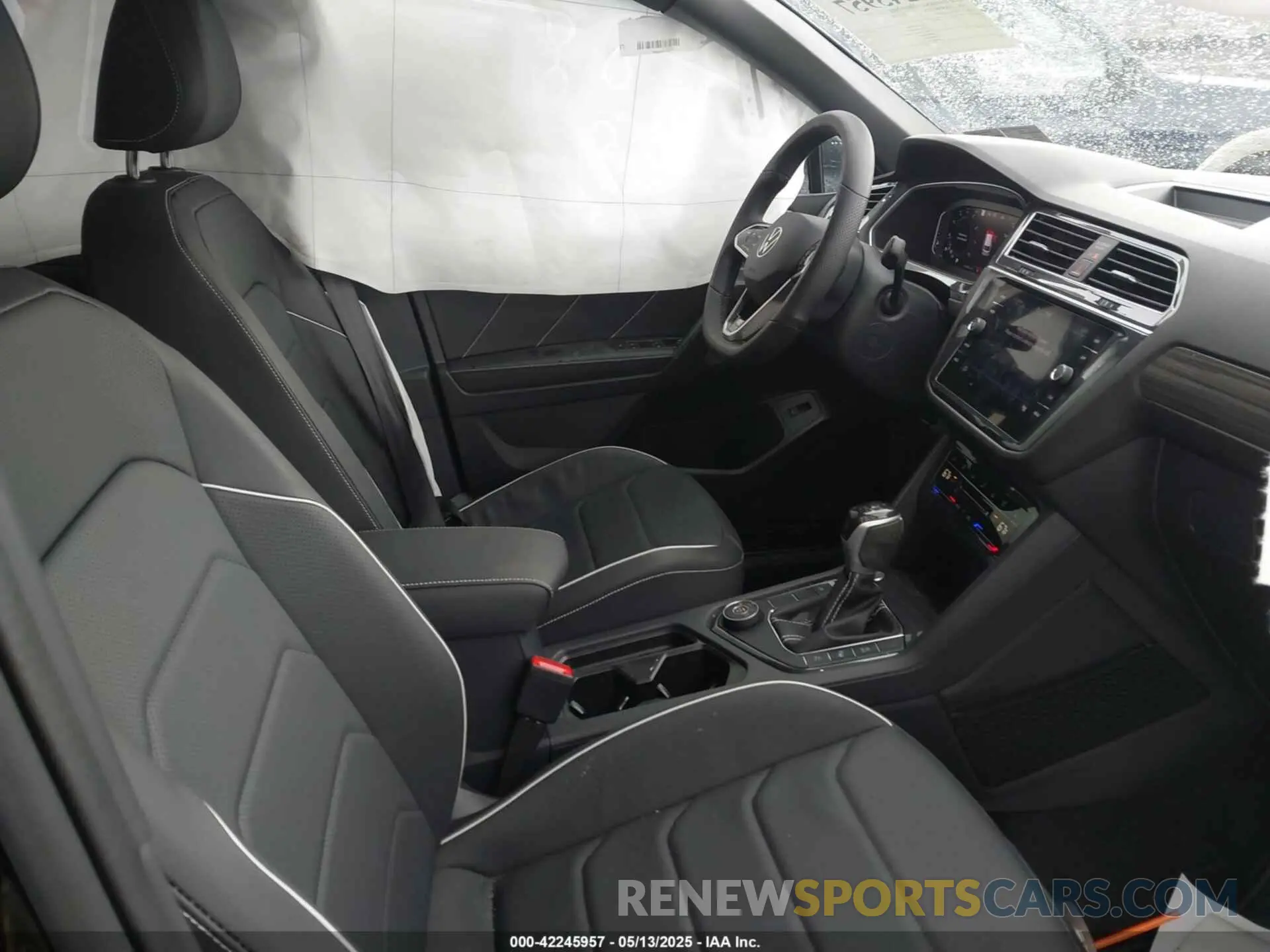 5 Фотография поврежденного автомобиля 3VV4B7AX1RM196915 VOLKSWAGEN TIGUAN 2024