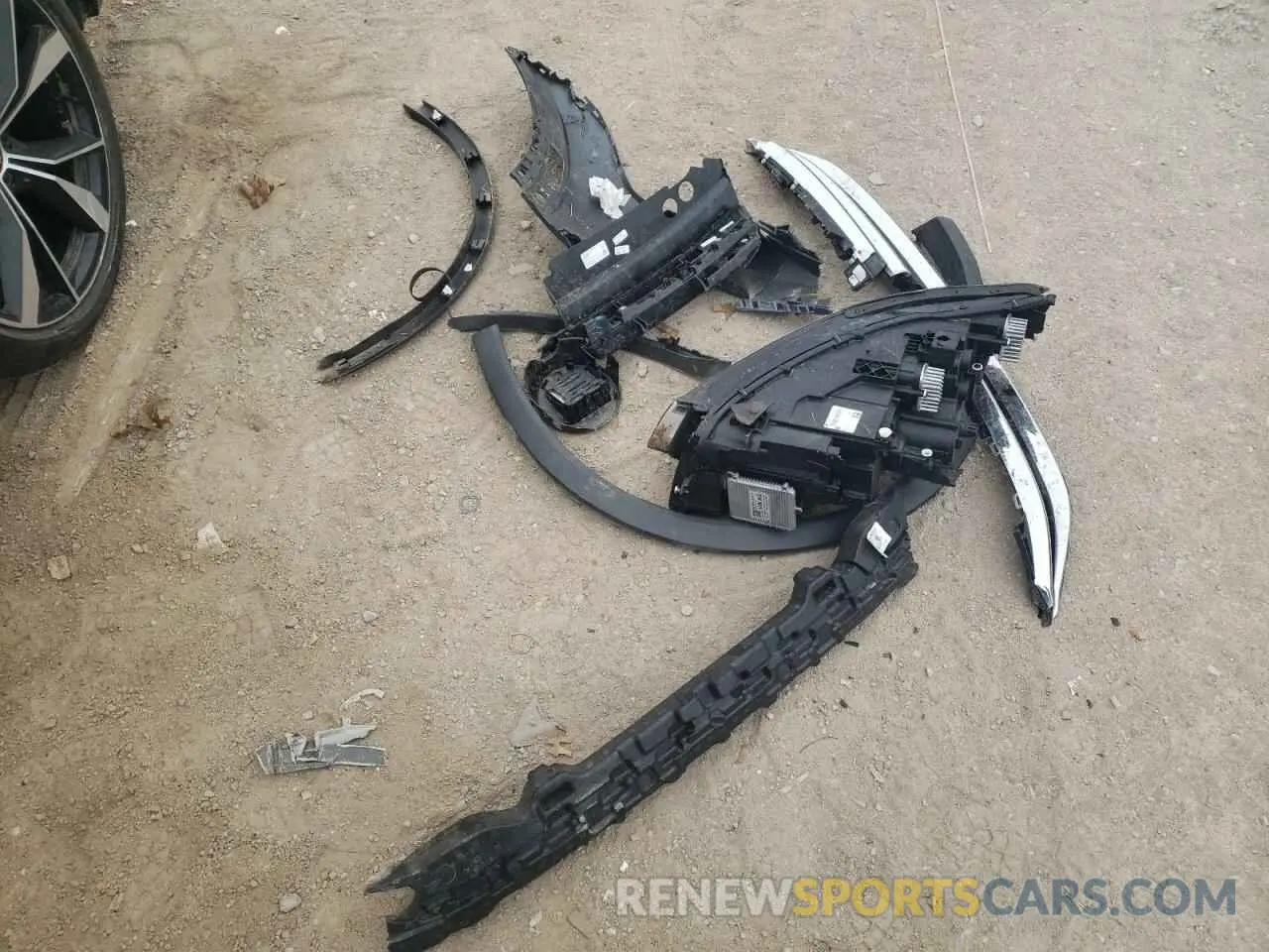 13 Photograph of a damaged car 3VV4B7AX7RM158394 VOLKSWAGEN TIGUAN 2024