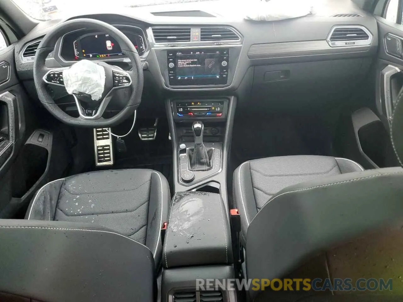 8 Photograph of a damaged car 3VV4B7AXXRM177585 VOLKSWAGEN TIGUAN 2024