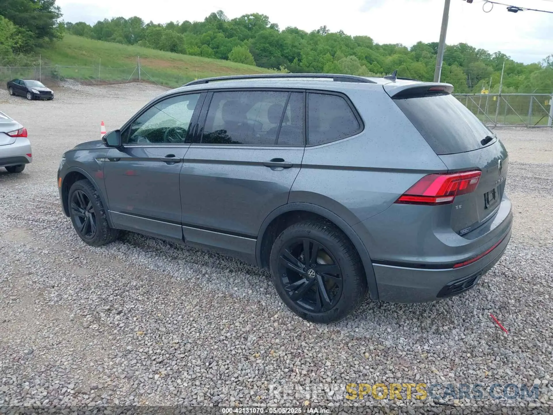 3 Фотография поврежденного автомобиля 3VV8B7AX1RM181025 VOLKSWAGEN TIGUAN 2024