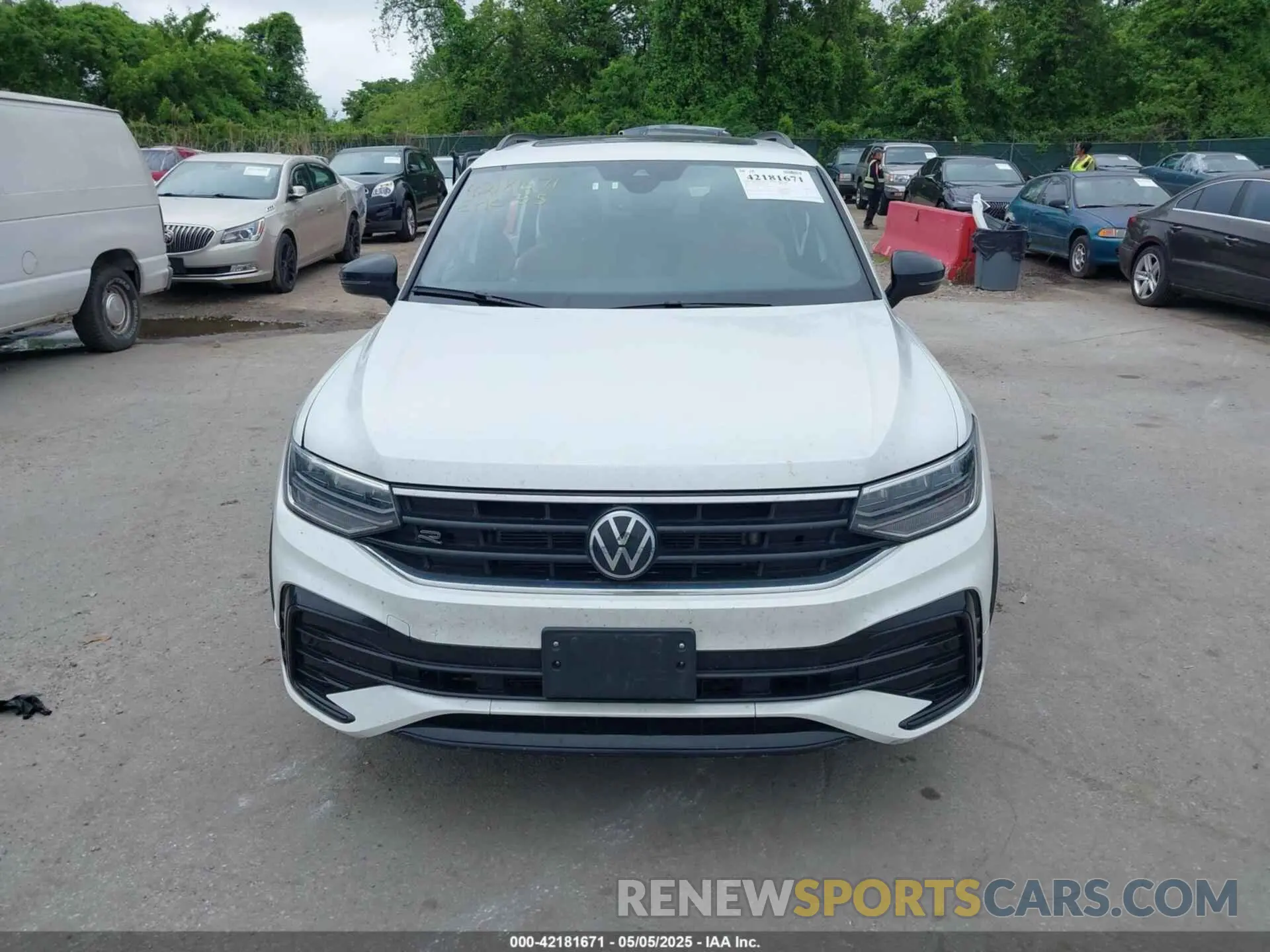 13 Photograph of a damaged car 3VV8B7AX3RM019431 VOLKSWAGEN TIGUAN 2024