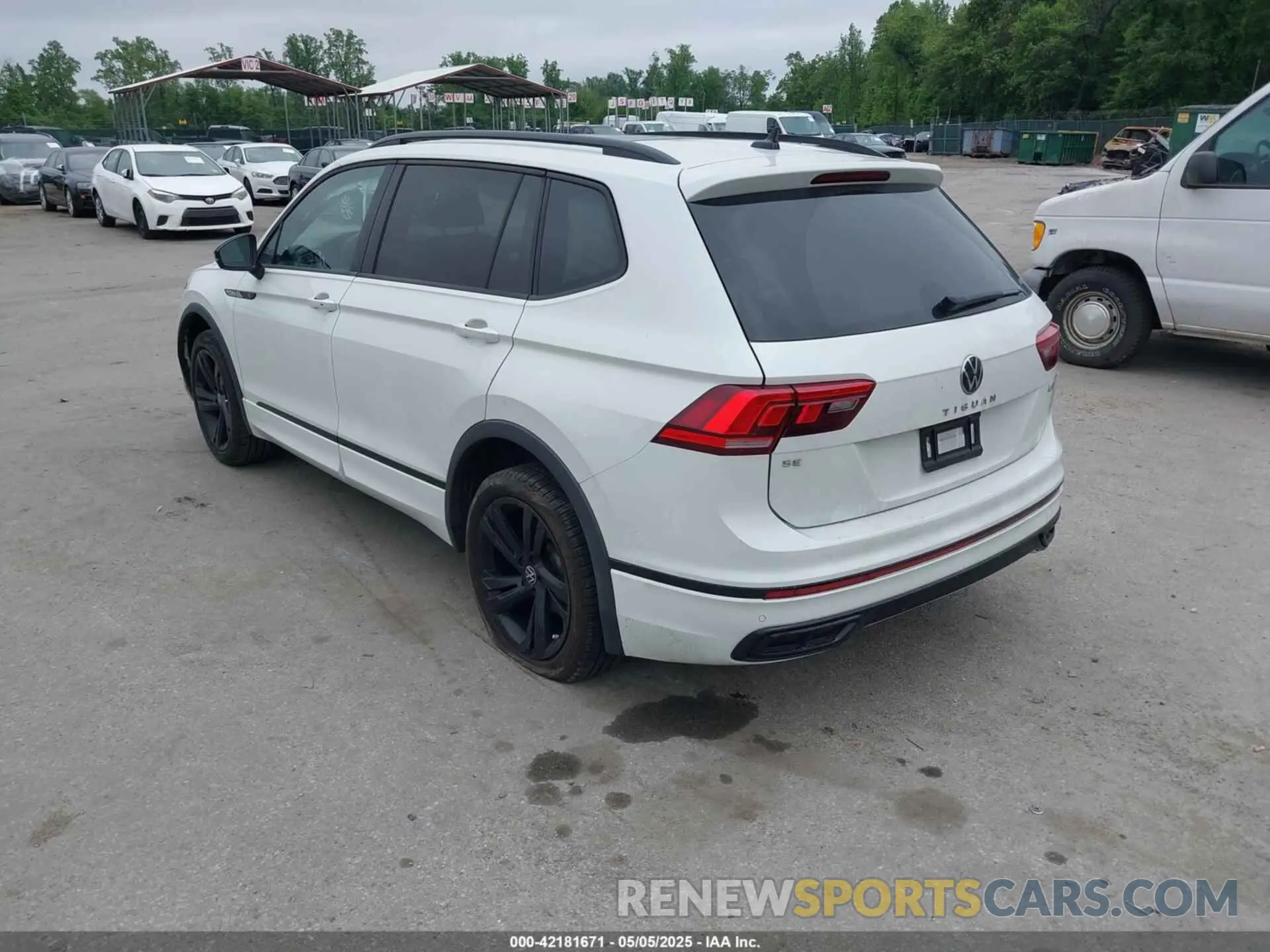 3 Photograph of a damaged car 3VV8B7AX3RM019431 VOLKSWAGEN TIGUAN 2024
