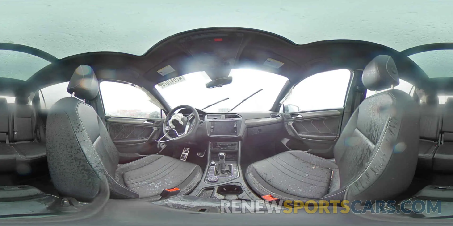 13 Photograph of a damaged car 3VV8B7AX4RM021480 VOLKSWAGEN TIGUAN 2024