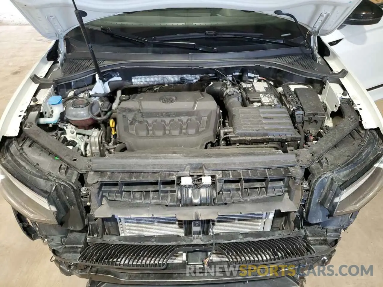 13 Photograph of a damaged car 3VV8B7AX5RM090744 VOLKSWAGEN TIGUAN 2024