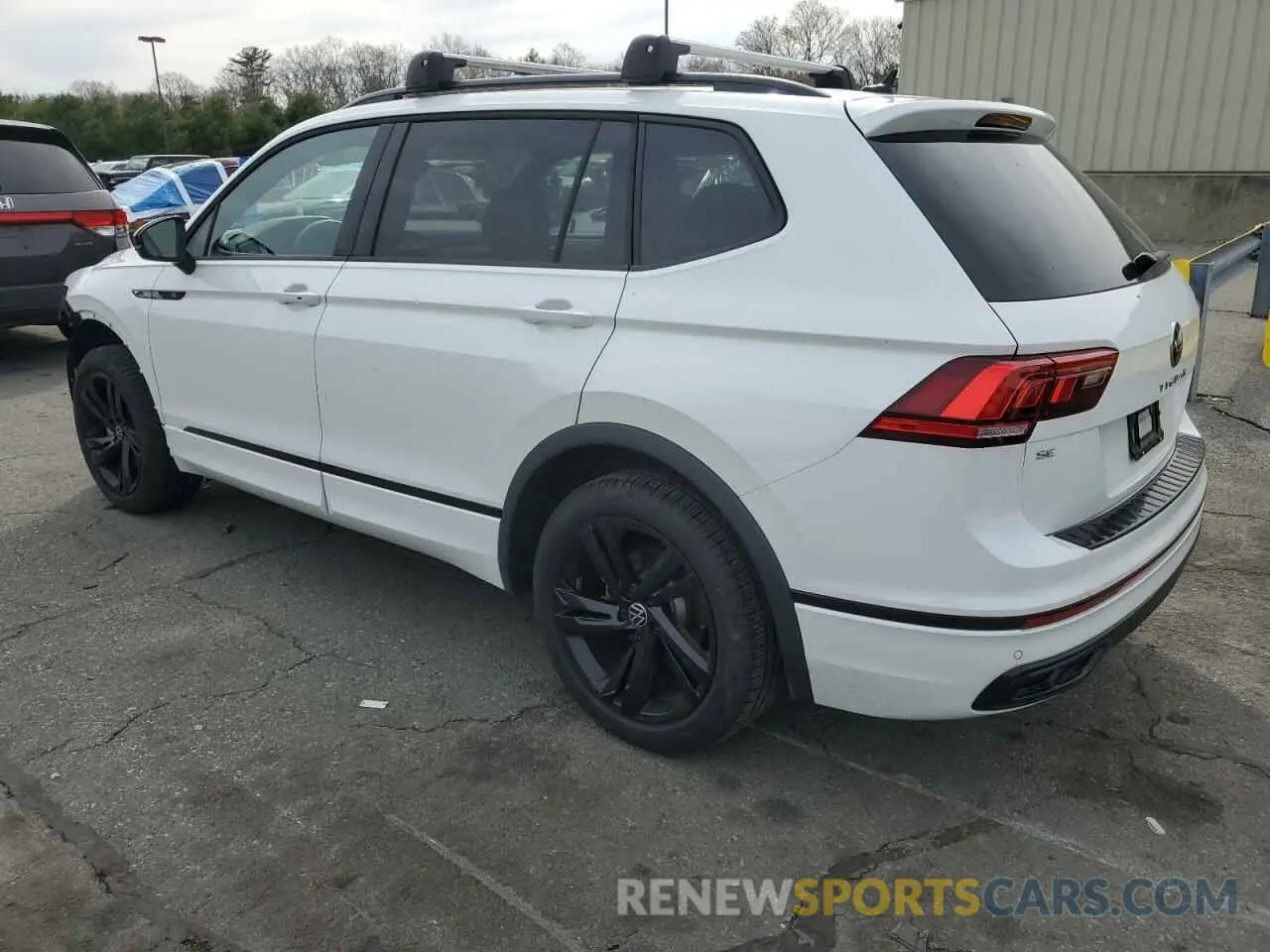 2 Photograph of a damaged car 3VV8B7AX5RM115187 VOLKSWAGEN TIGUAN 2024