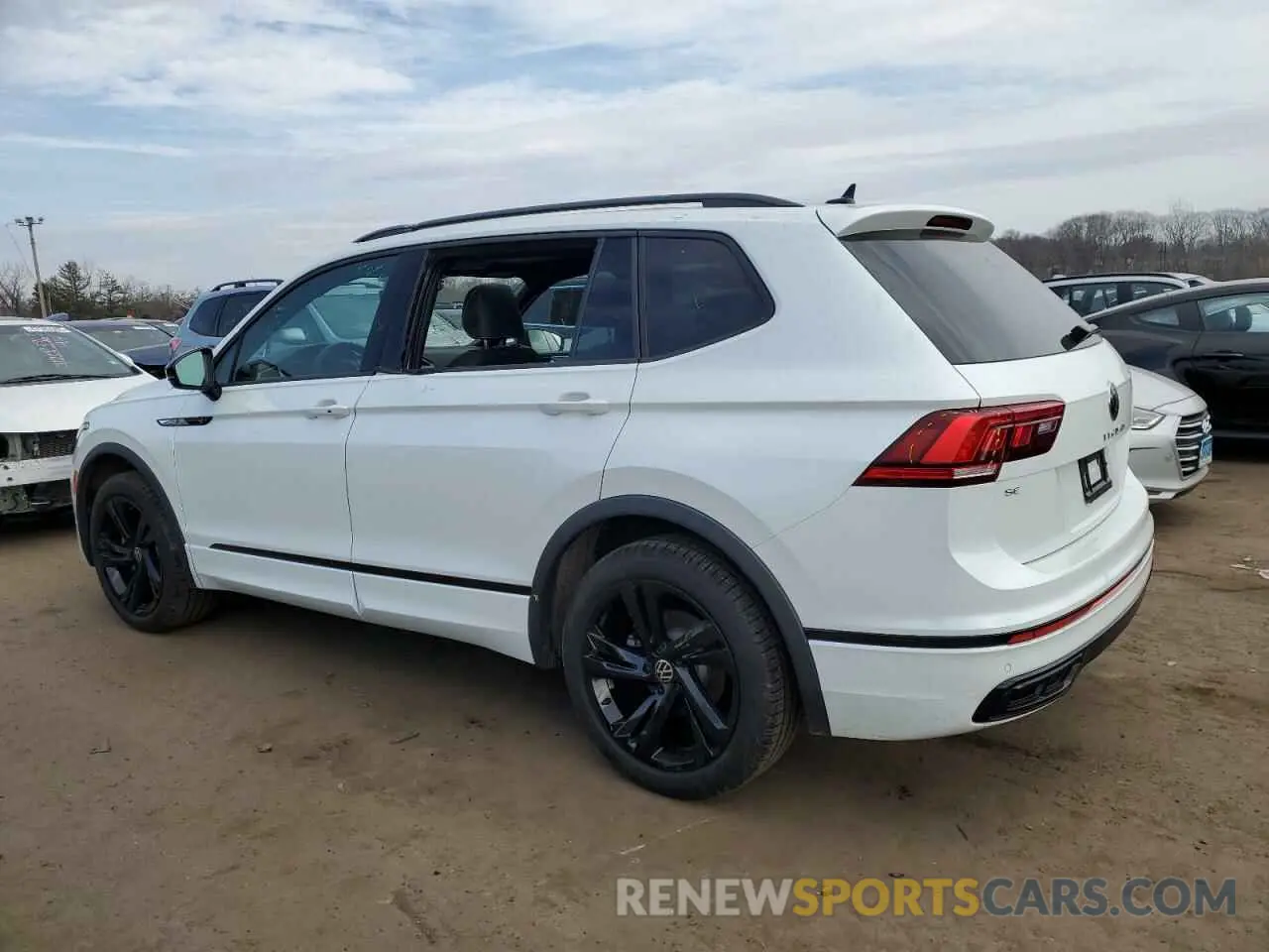 2 Фотография поврежденного автомобиля 3VV8B7AX6RM198337 VOLKSWAGEN TIGUAN 2024