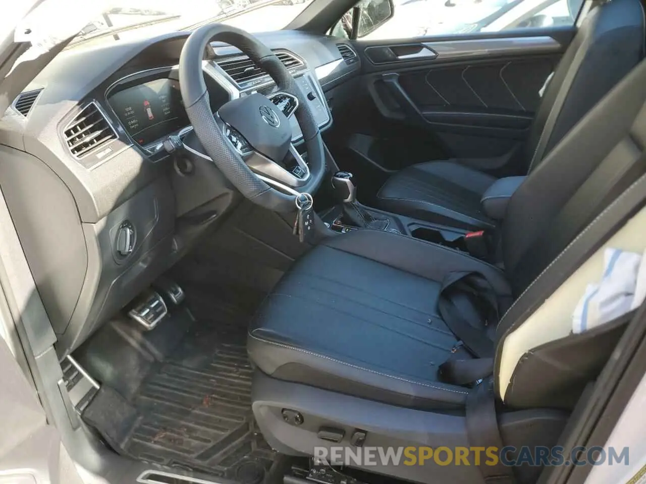 7 Photograph of a damaged car 3VV8B7AXXRM033021 VOLKSWAGEN TIGUAN 2024