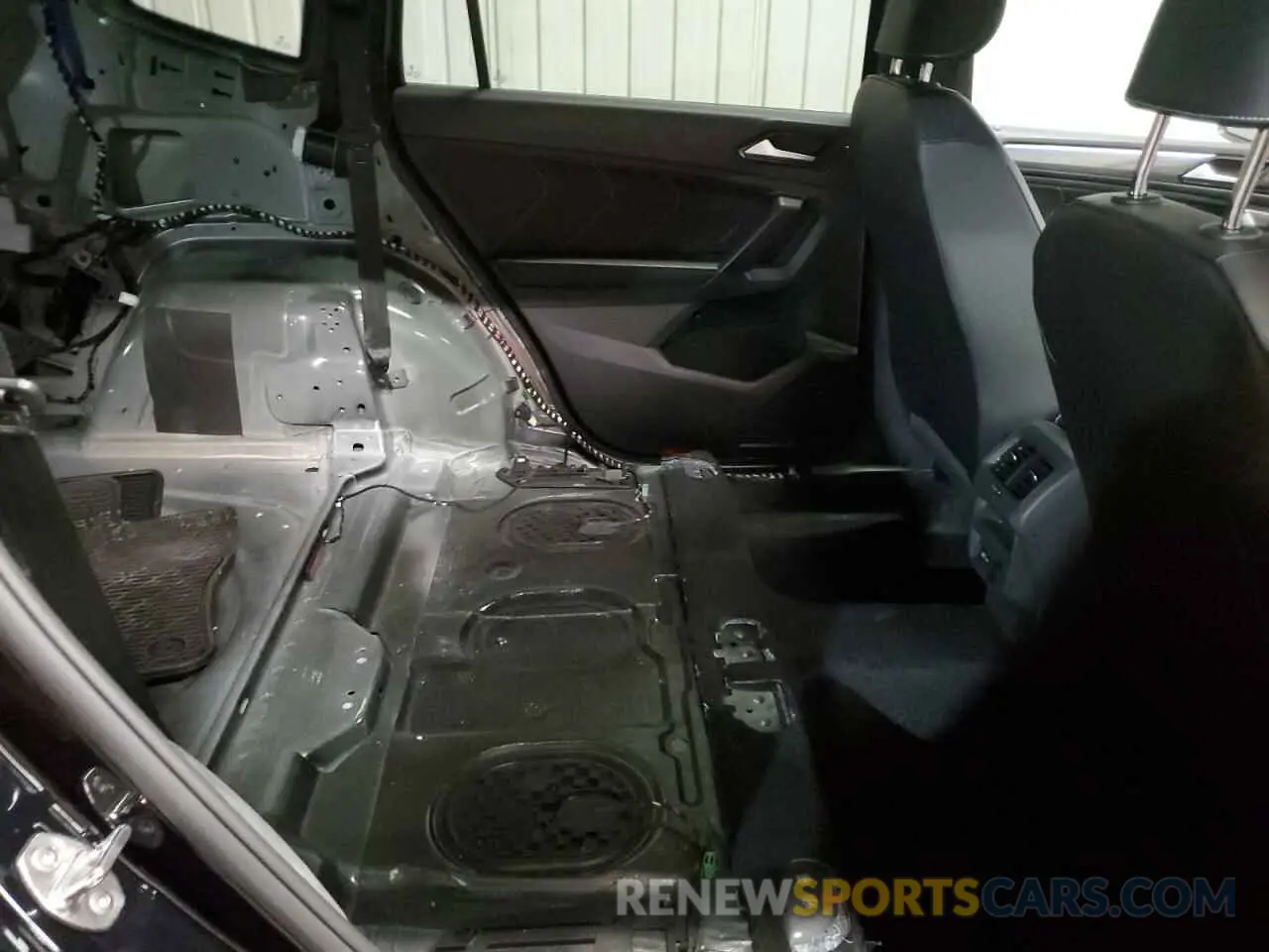 11 Фотография поврежденного автомобиля 3VV8B7AXXRM048909 VOLKSWAGEN TIGUAN 2024