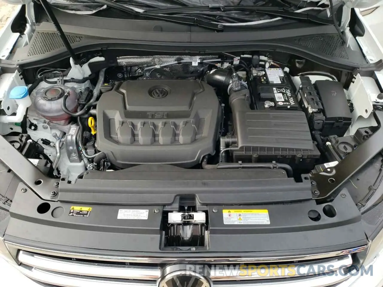 12 Photograph of a damaged car 3VVAB7AXXRM231633 VOLKSWAGEN TIGUAN 2024