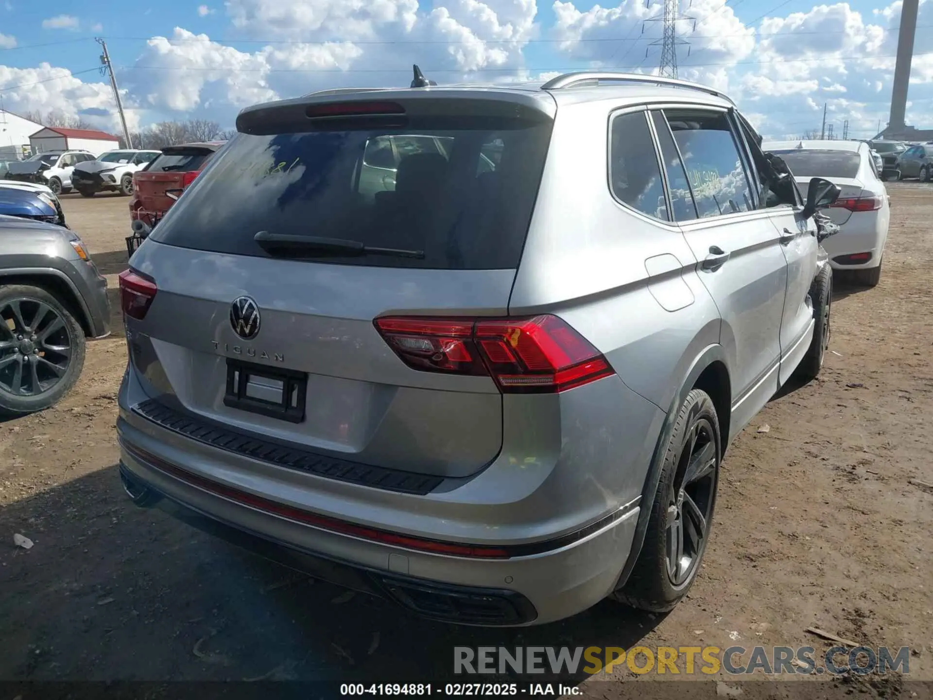 4 Фотография поврежденного автомобиля 3VVCB7AX2RM209005 VOLKSWAGEN TIGUAN 2024