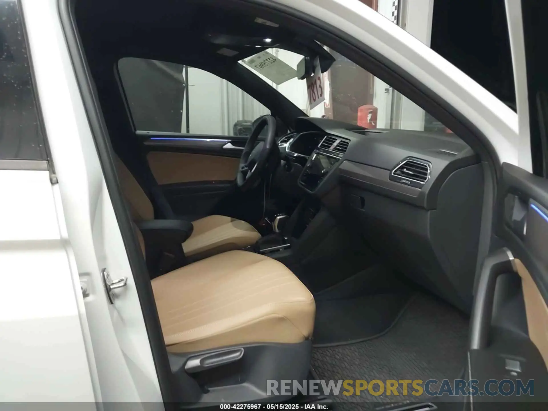 5 Photograph of a damaged car 3VVCB7AX2RM231148 VOLKSWAGEN TIGUAN 2024
