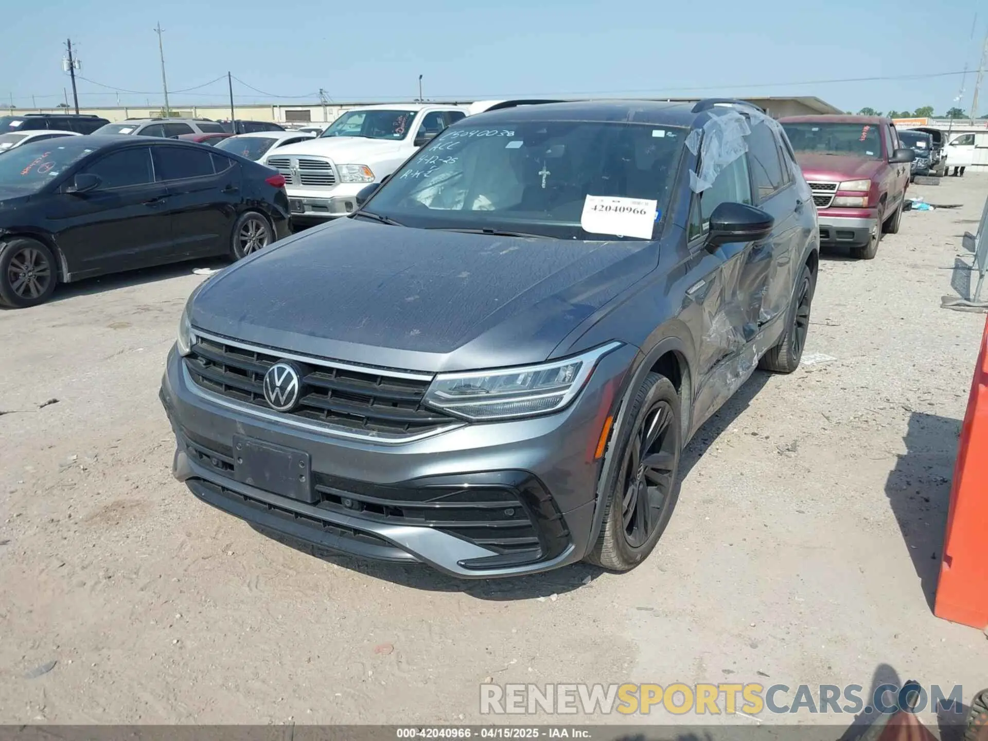2 Photograph of a damaged car 3VVCB7AX3RM072205 VOLKSWAGEN TIGUAN 2024
