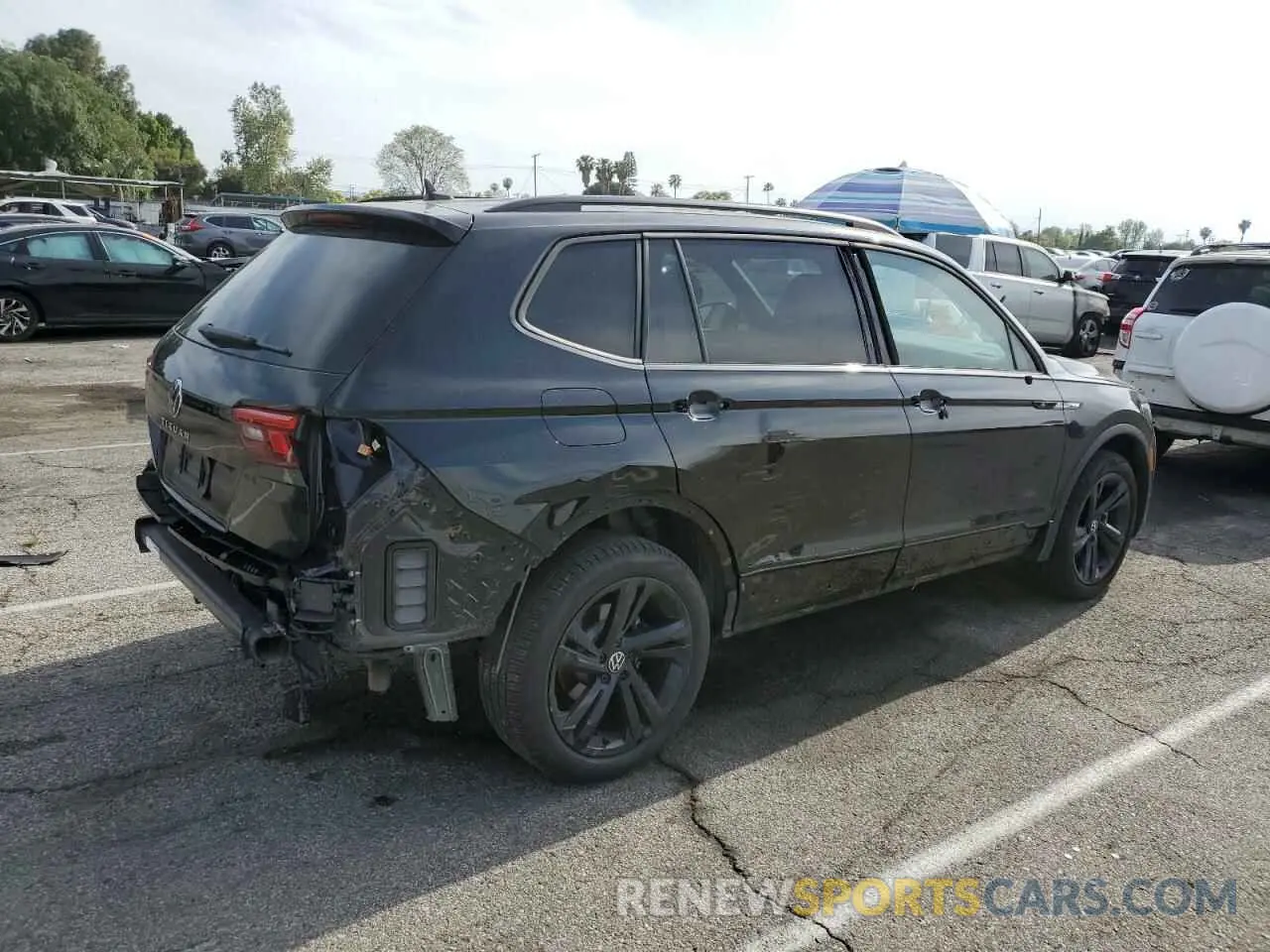 3 Photograph of a damaged car 3VVCB7AX4RM036832 VOLKSWAGEN TIGUAN 2024