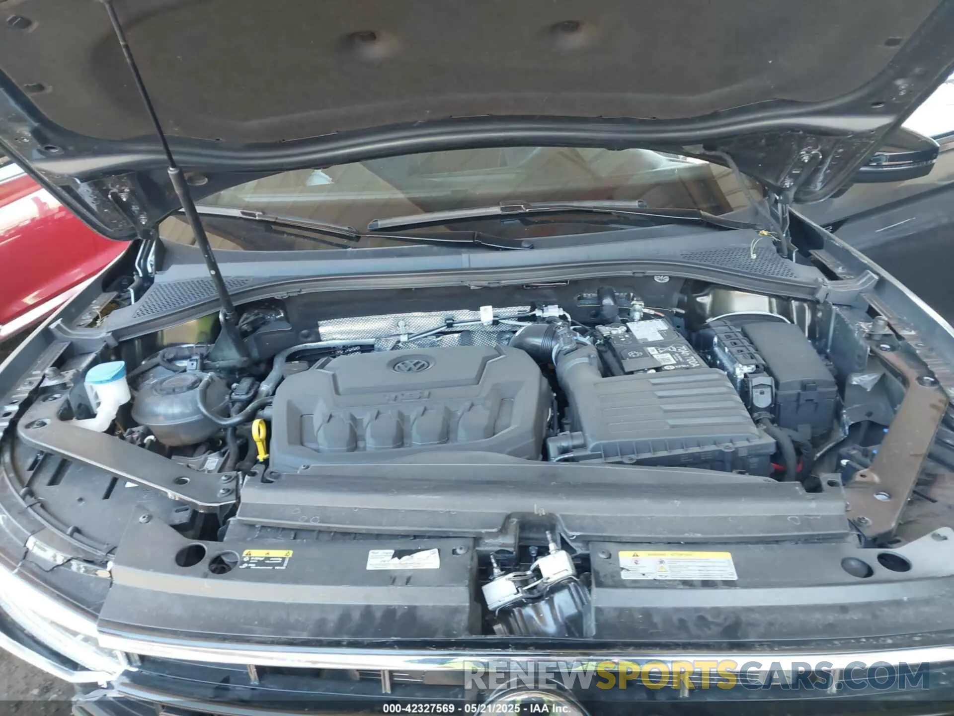 10 Photograph of a damaged car 3VVCB7AX4RM046261 VOLKSWAGEN TIGUAN 2024