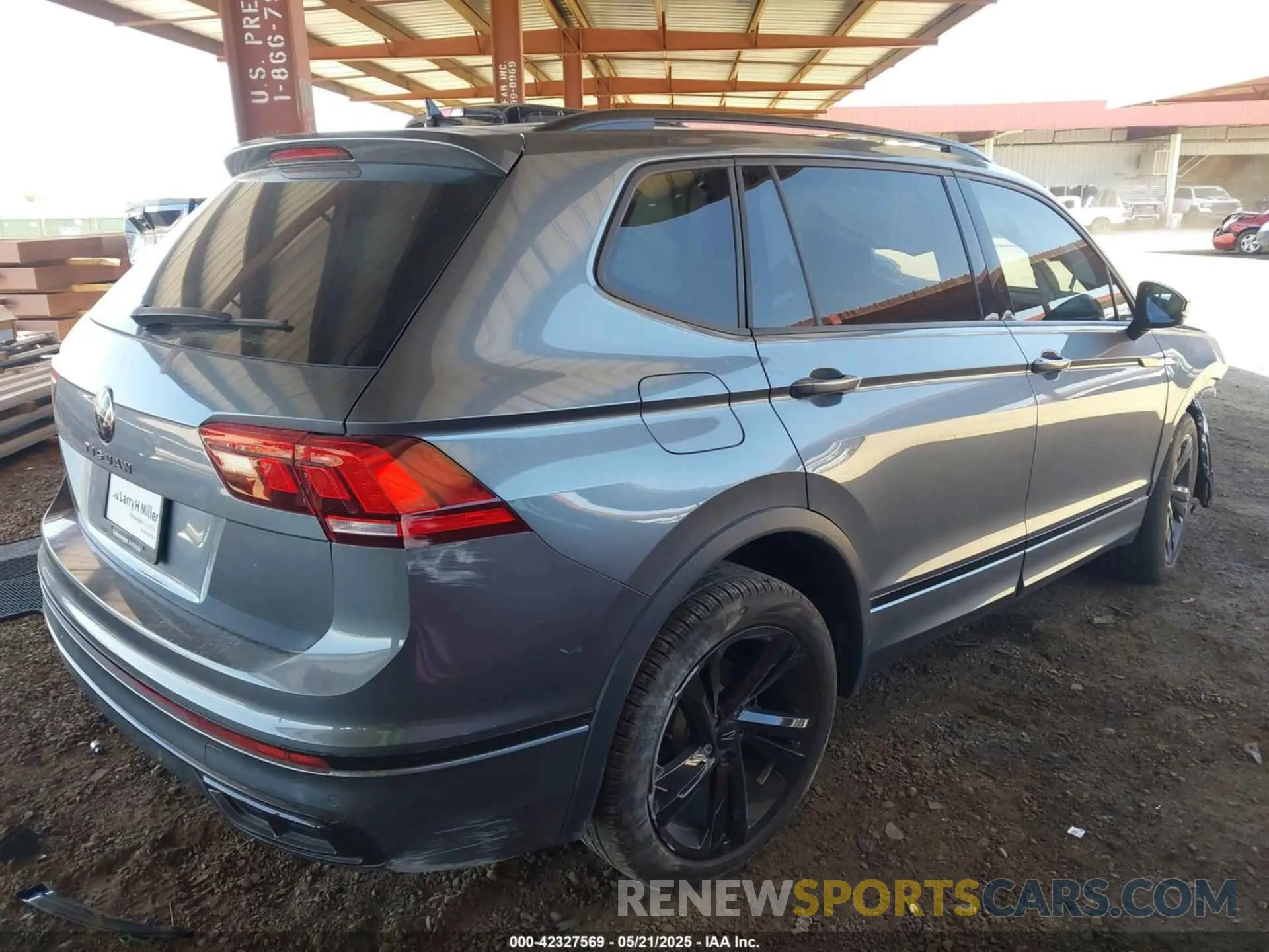 4 Photograph of a damaged car 3VVCB7AX4RM046261 VOLKSWAGEN TIGUAN 2024