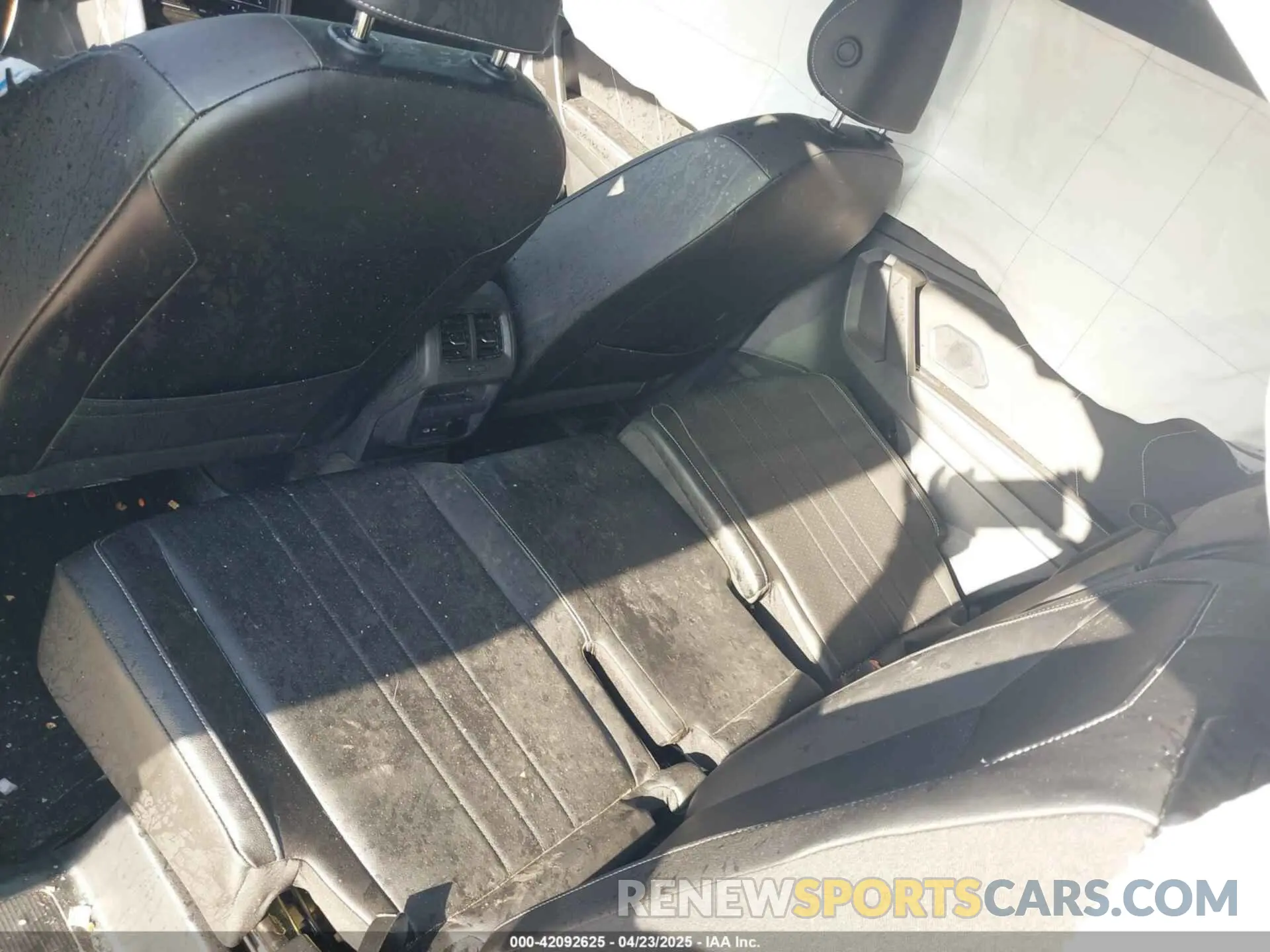 8 Photograph of a damaged car 3VVCB7AXXRM000871 VOLKSWAGEN TIGUAN 2024