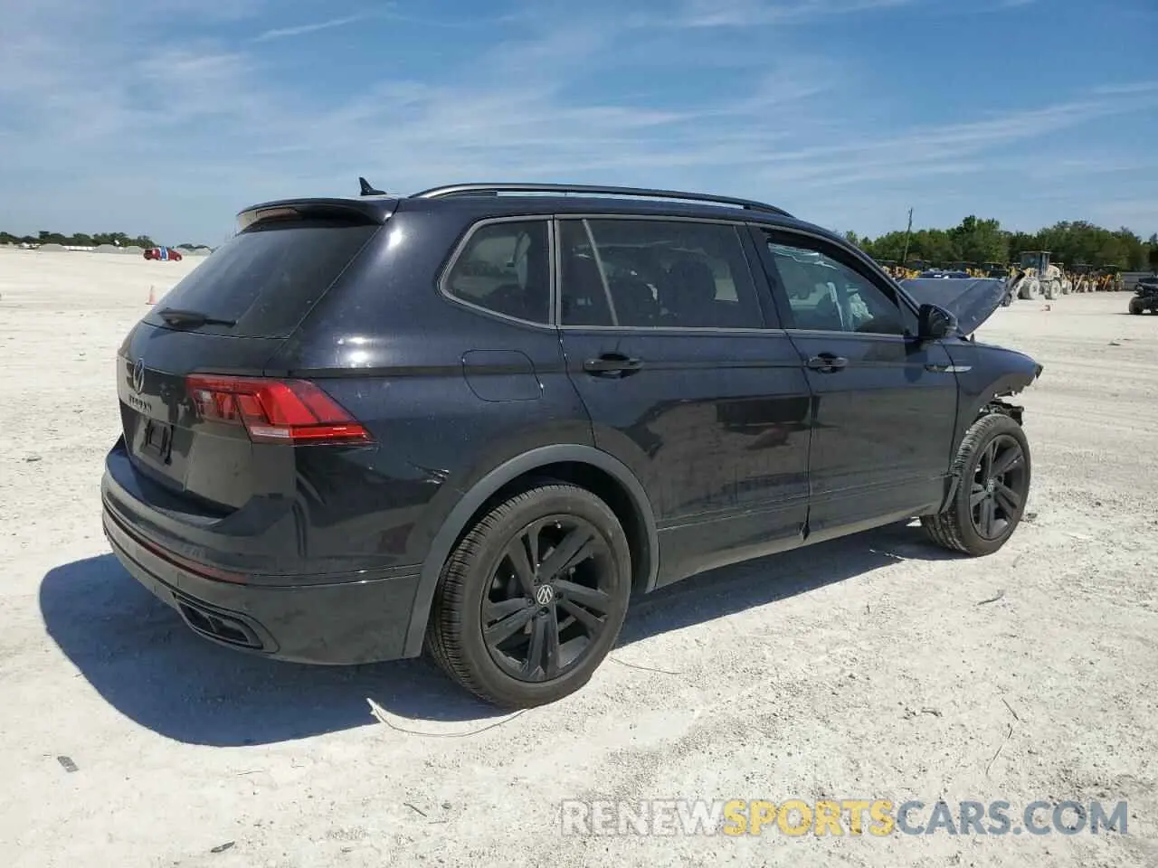 3 Фотография поврежденного автомобиля 3VVCB7AXXRM090412 VOLKSWAGEN TIGUAN 2024